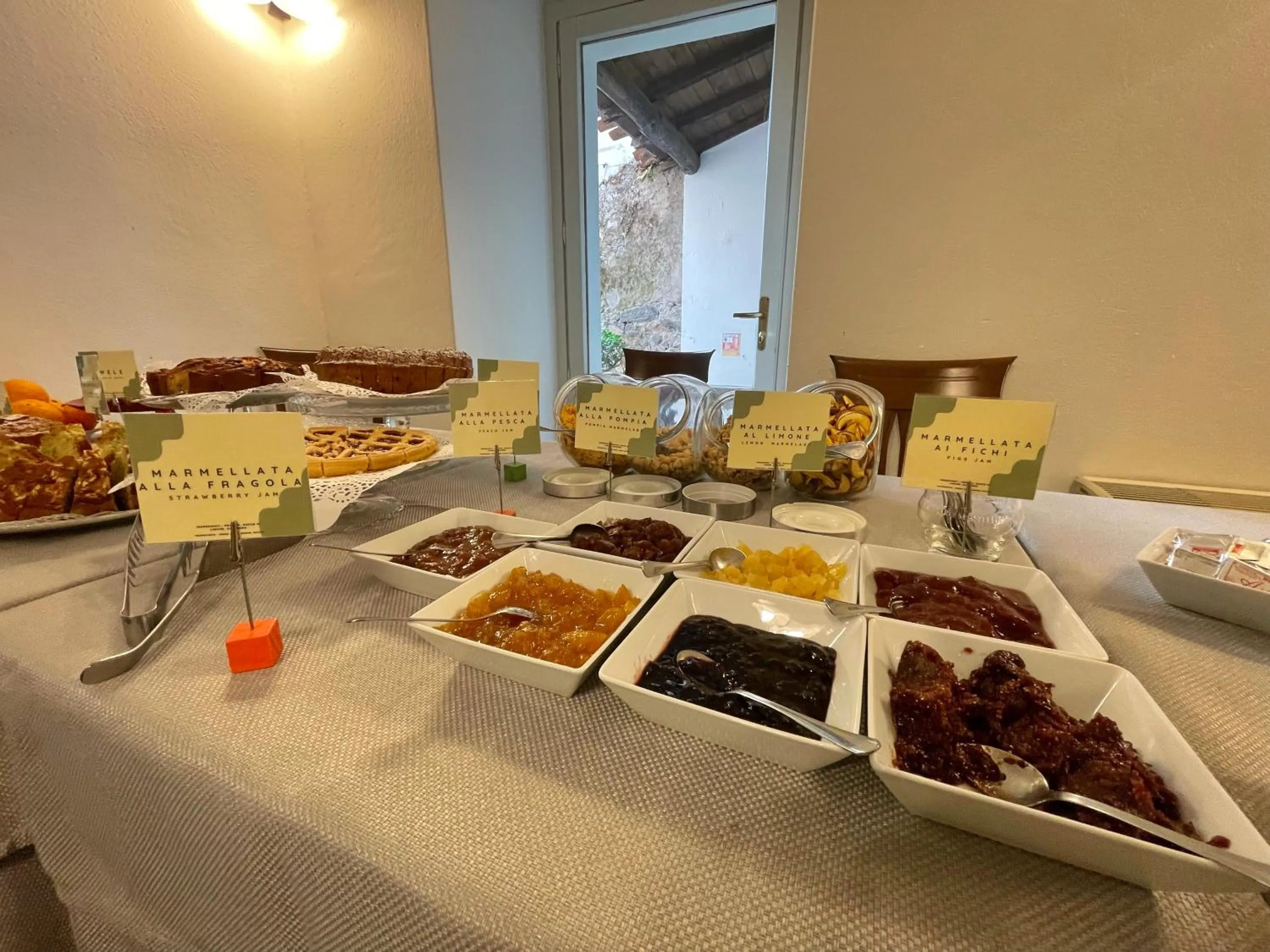 Buffet breakfast in Sa Mola