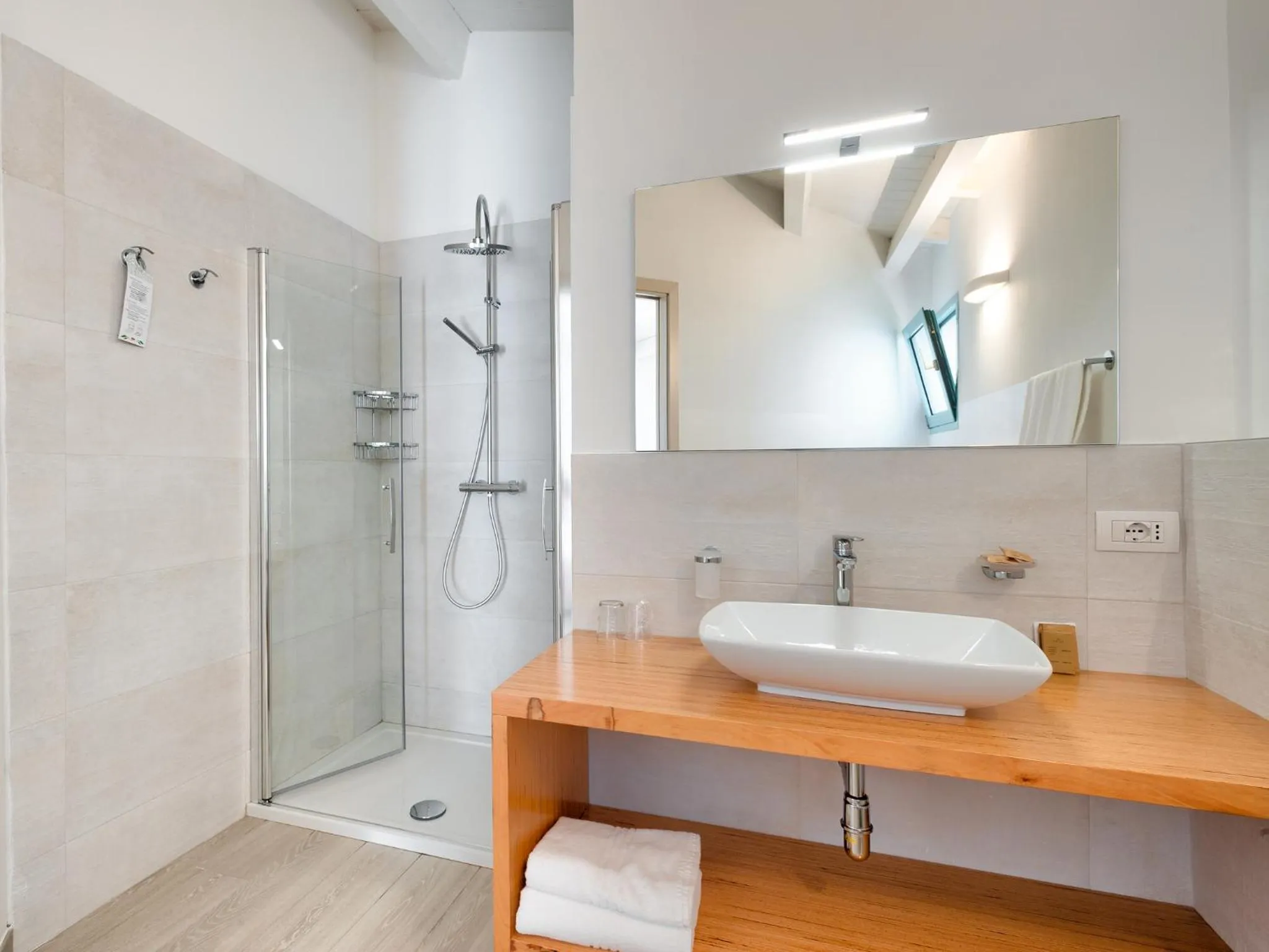 Shower in Park Hotel Asinara