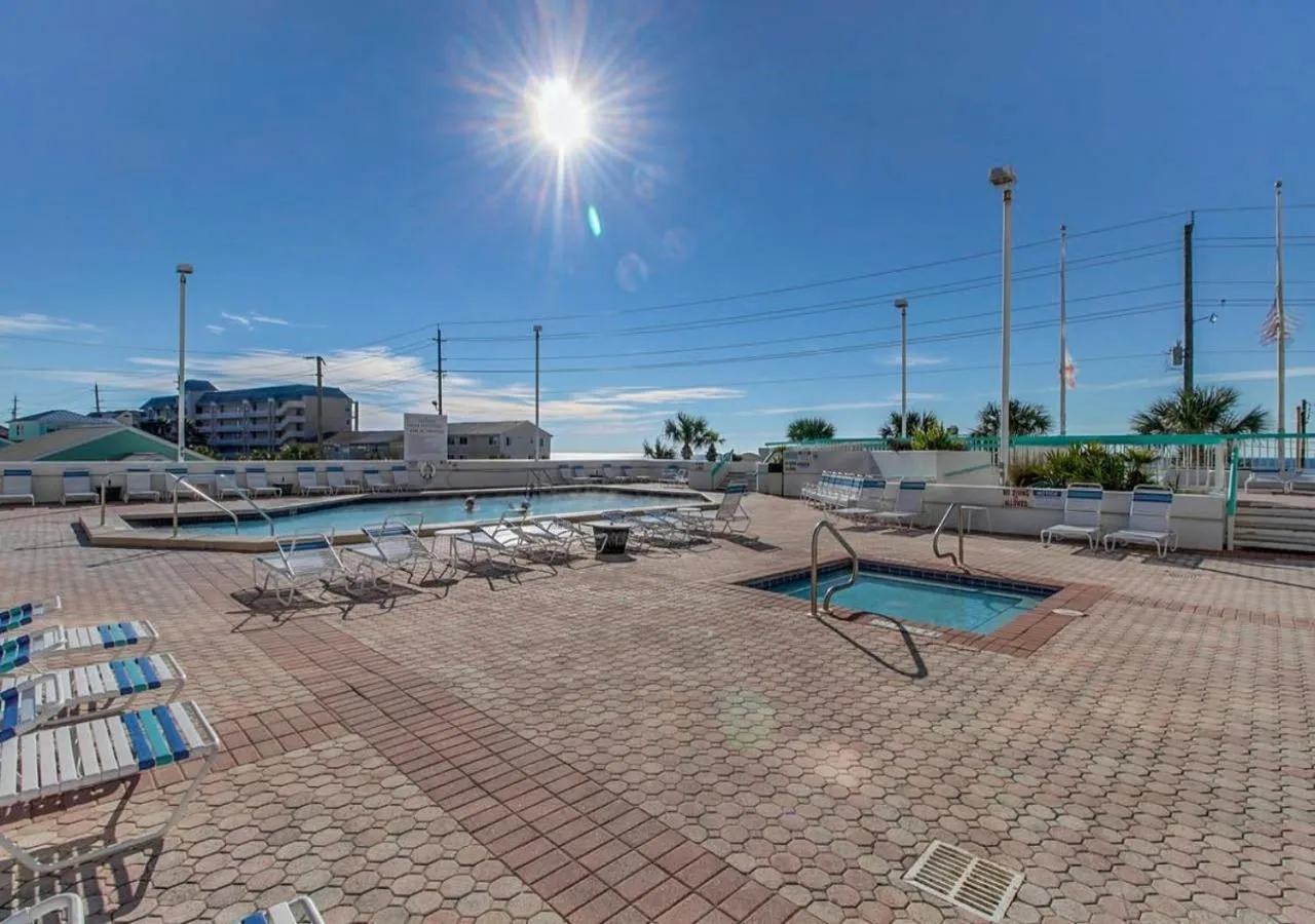 Surfside Resort by TO