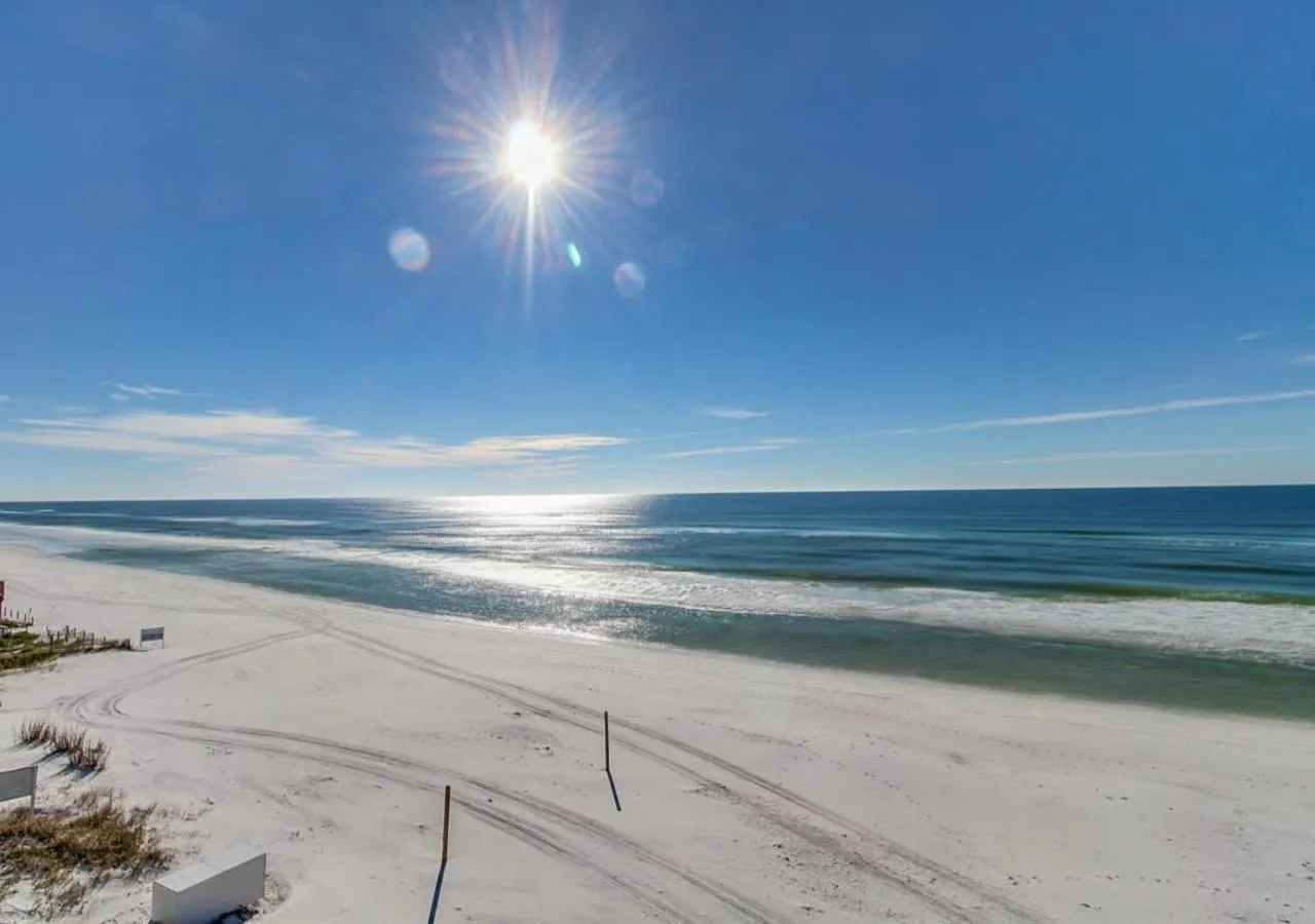 Surfside Resort by TO