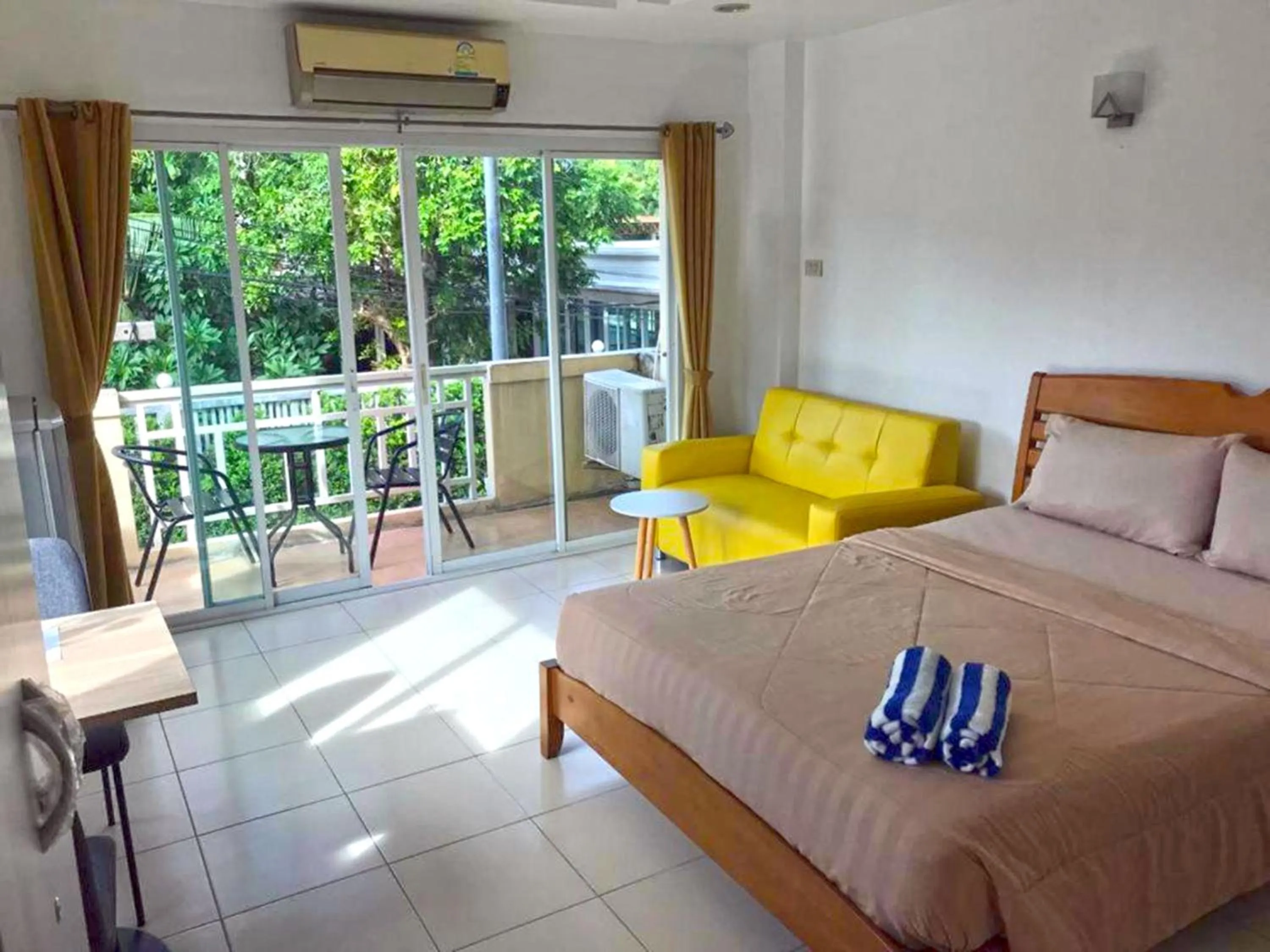 Bed in K2 Seaside Suites