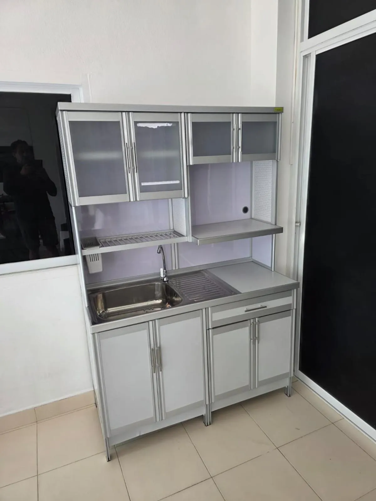 Kitchen or kitchenette in K2 Seaside Suites