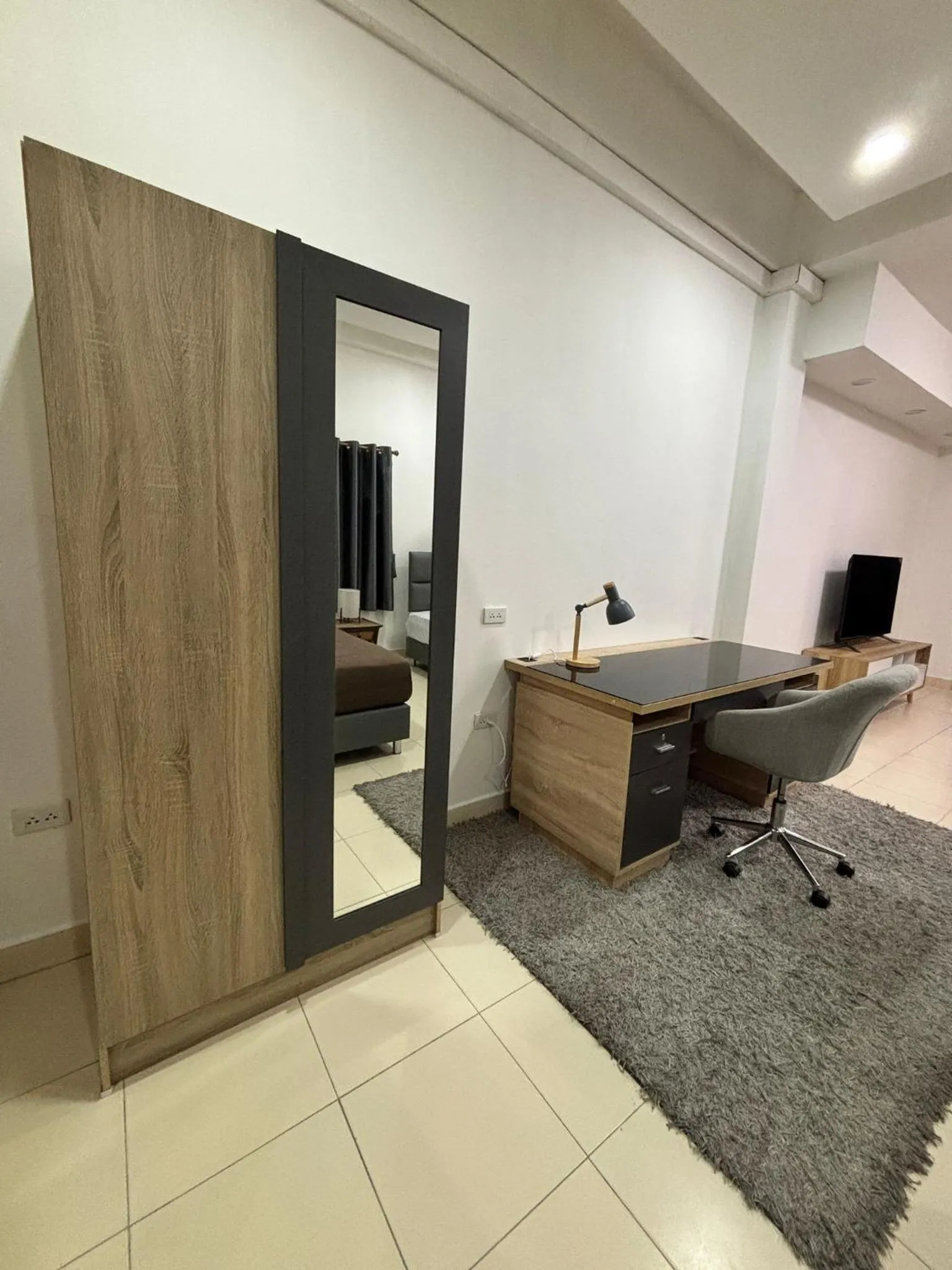 wardrobe in K2 Seaside Suites