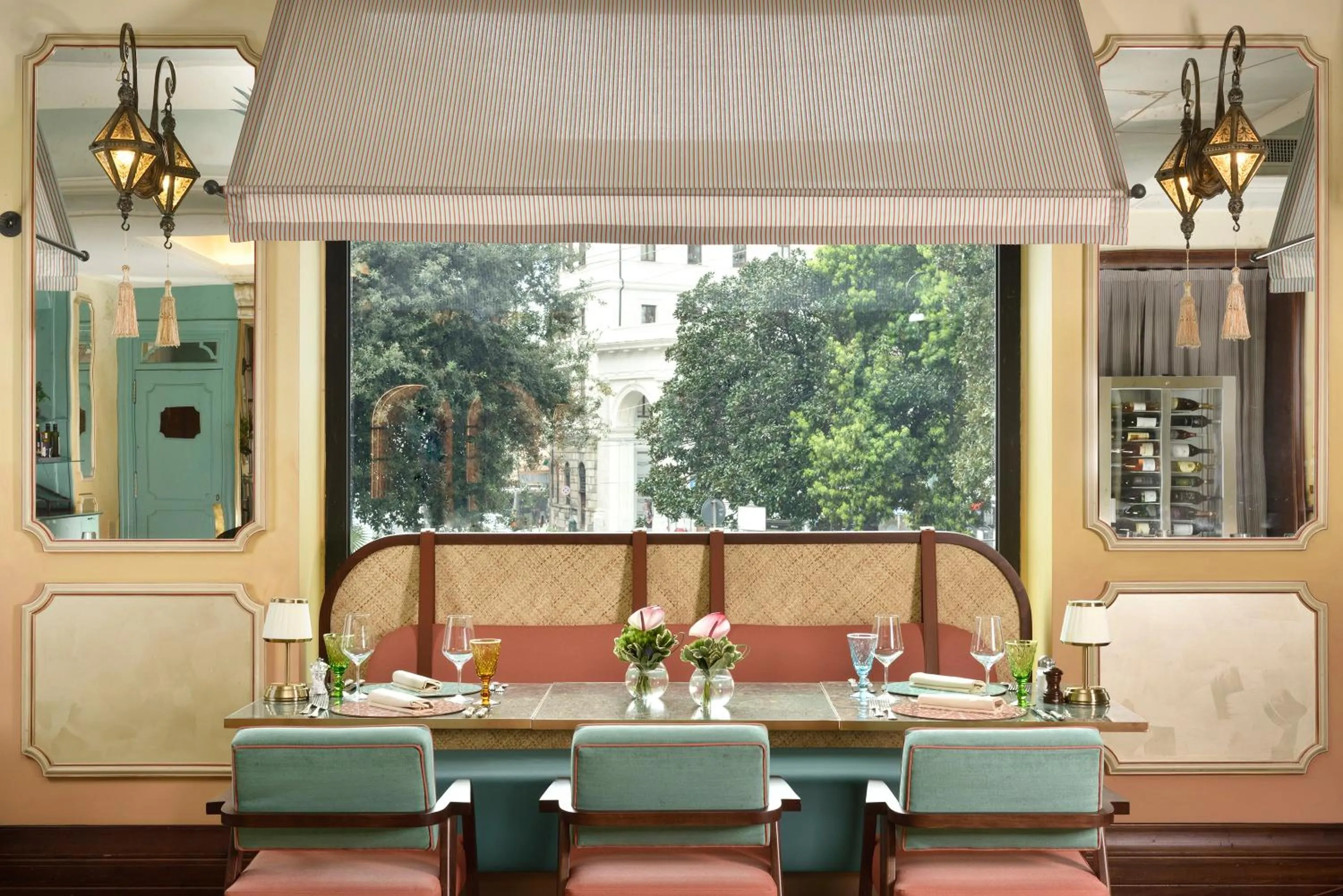 Restaurant/places to eat in Grand Hotel Savoia