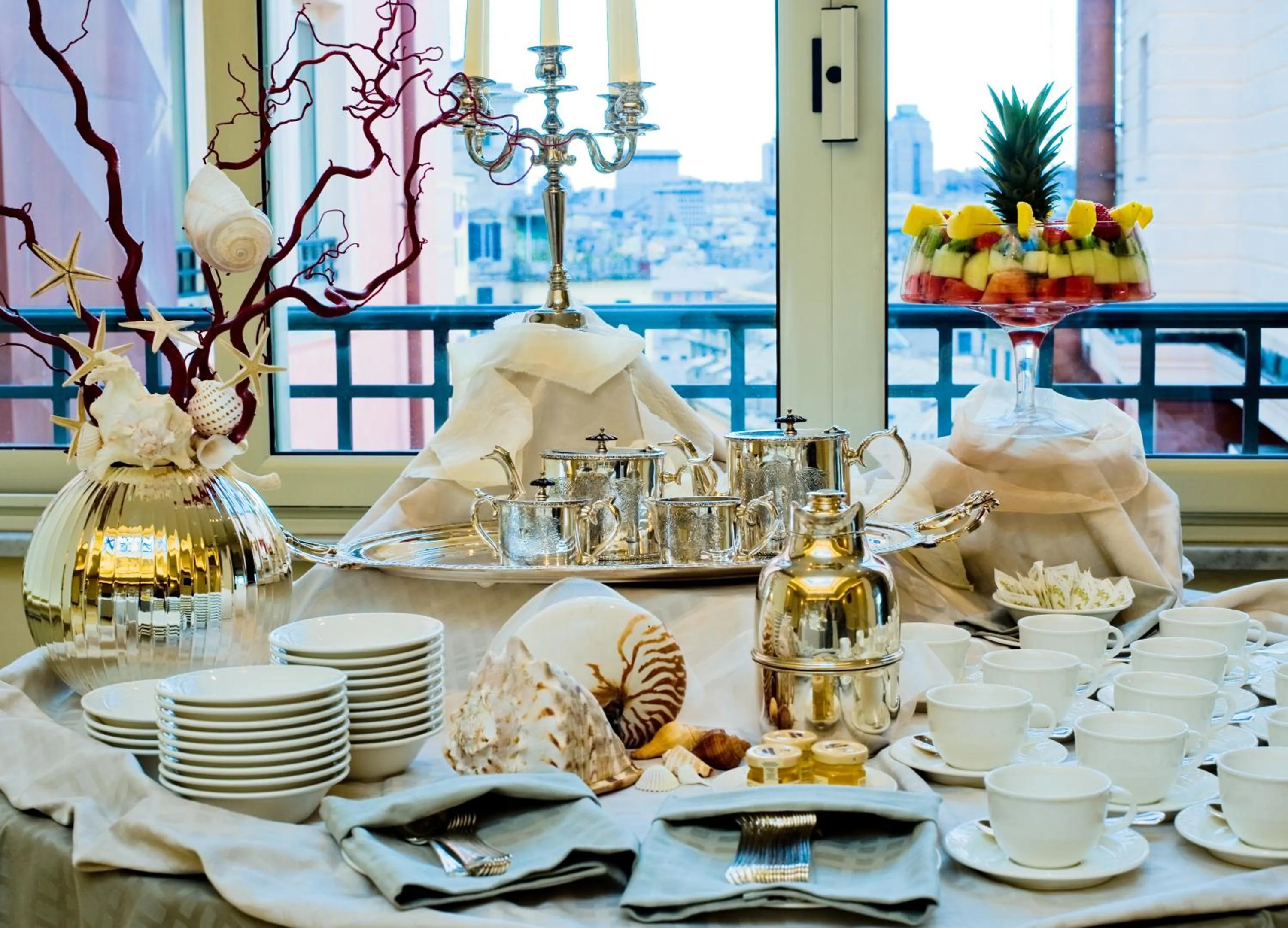 Restaurant/places to eat in Grand Hotel Savoia