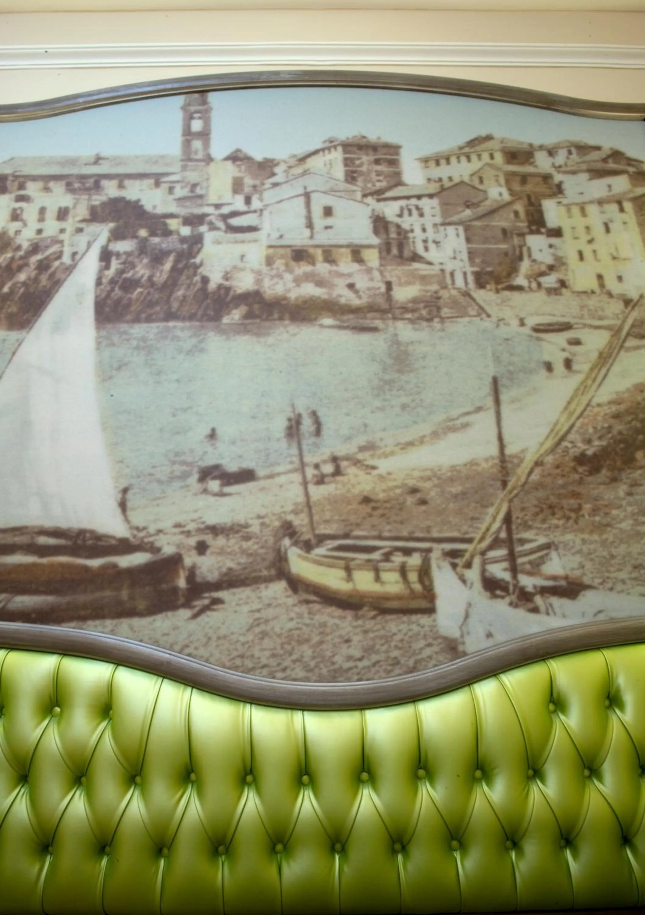 Decorative detail in Grand Hotel Savoia