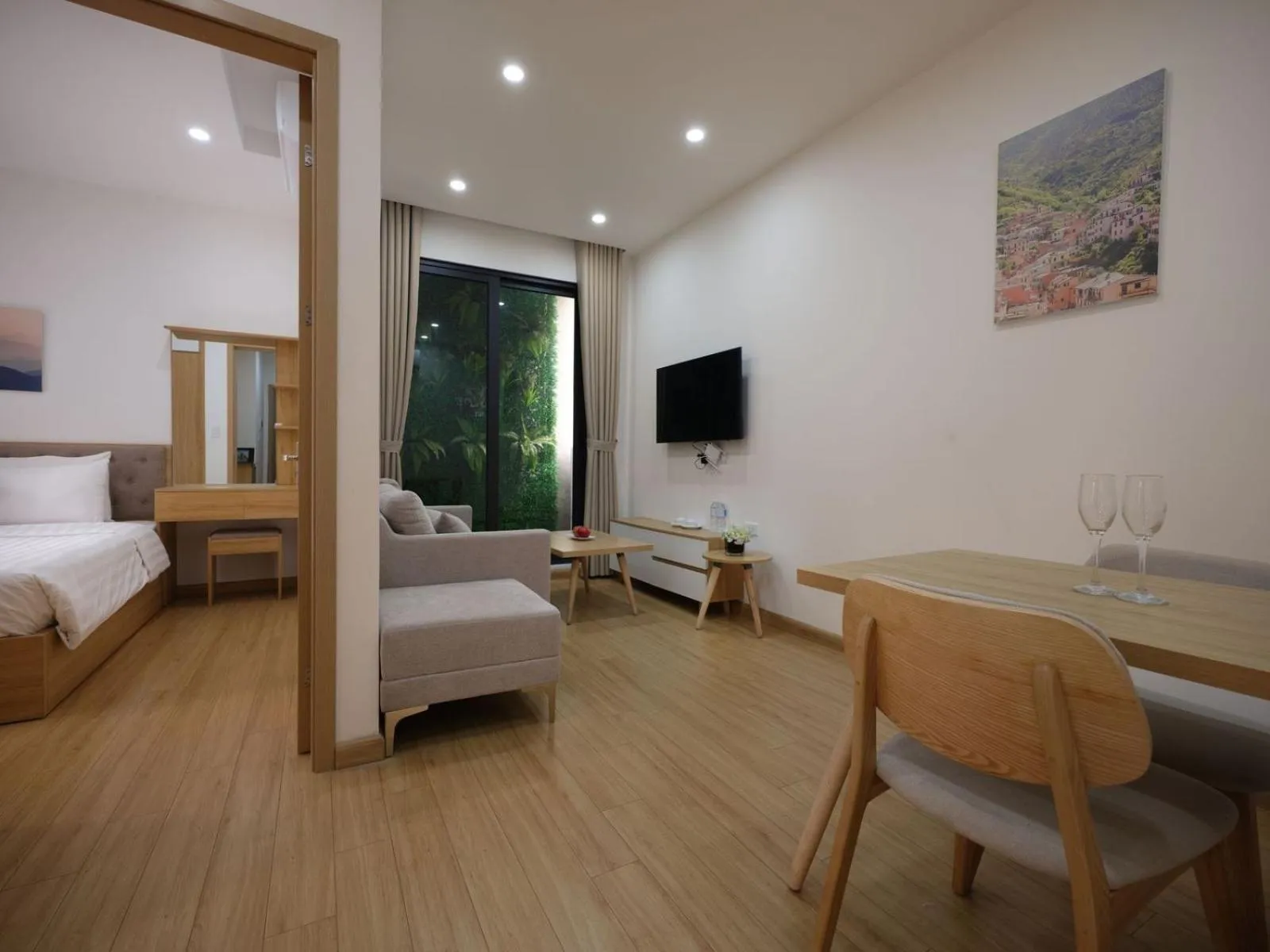 Photo of the whole room, Bed in MoonLight Tay Ho