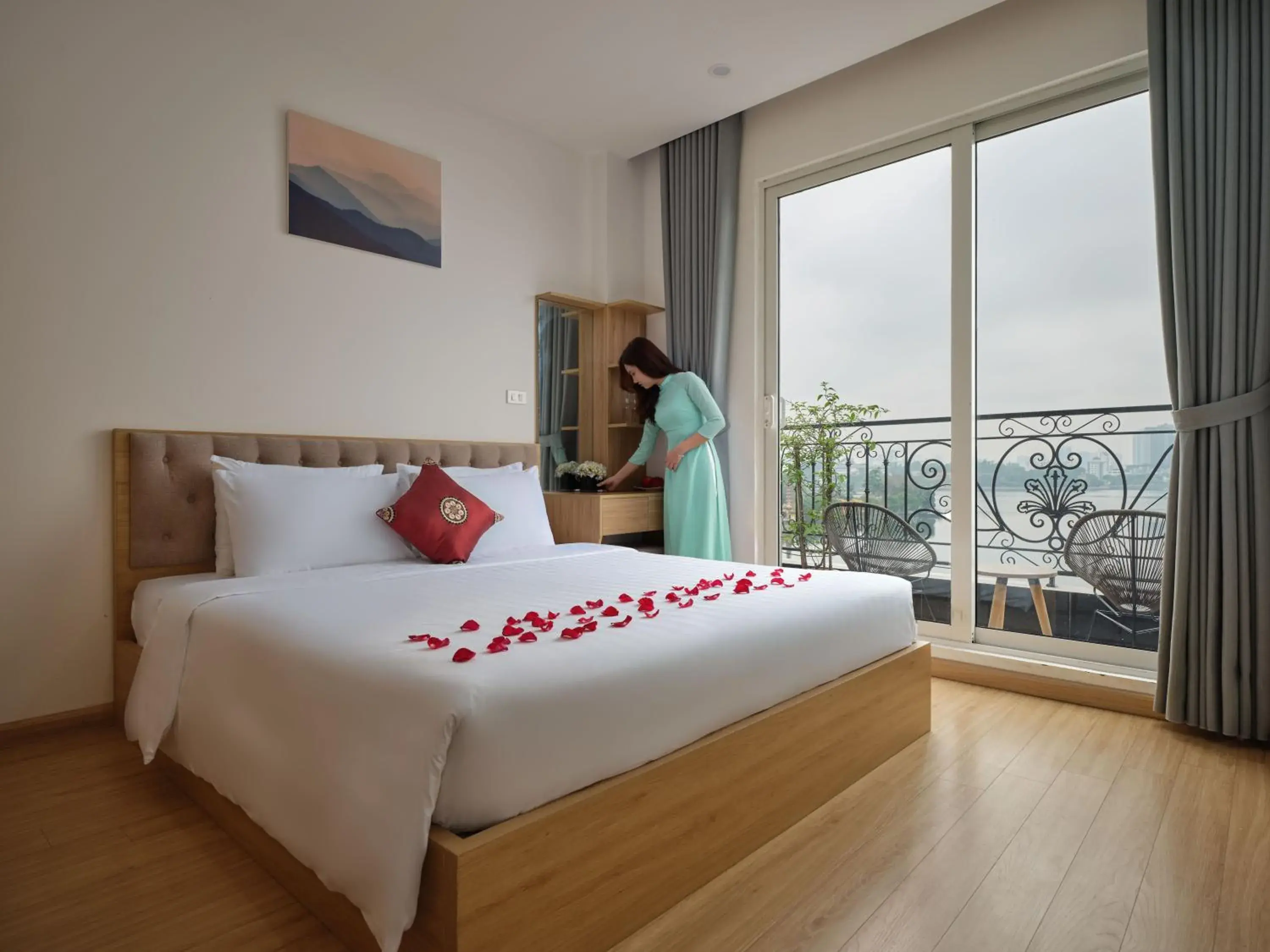 Apartment with Lake View in MoonLight Tay Ho Apartment with Lake View in MoonLight Tay Ho