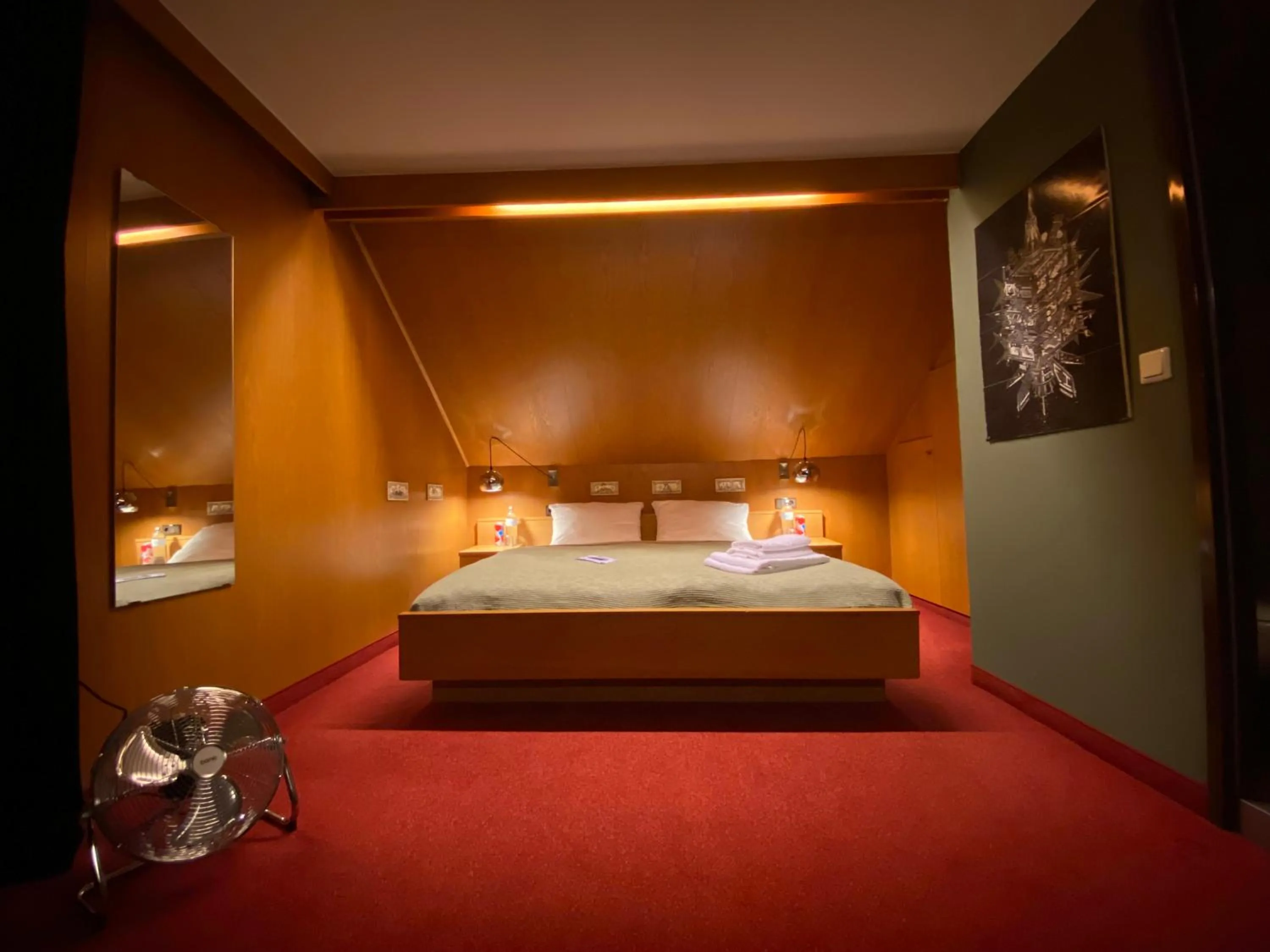 Bed in Honolulu Hotel