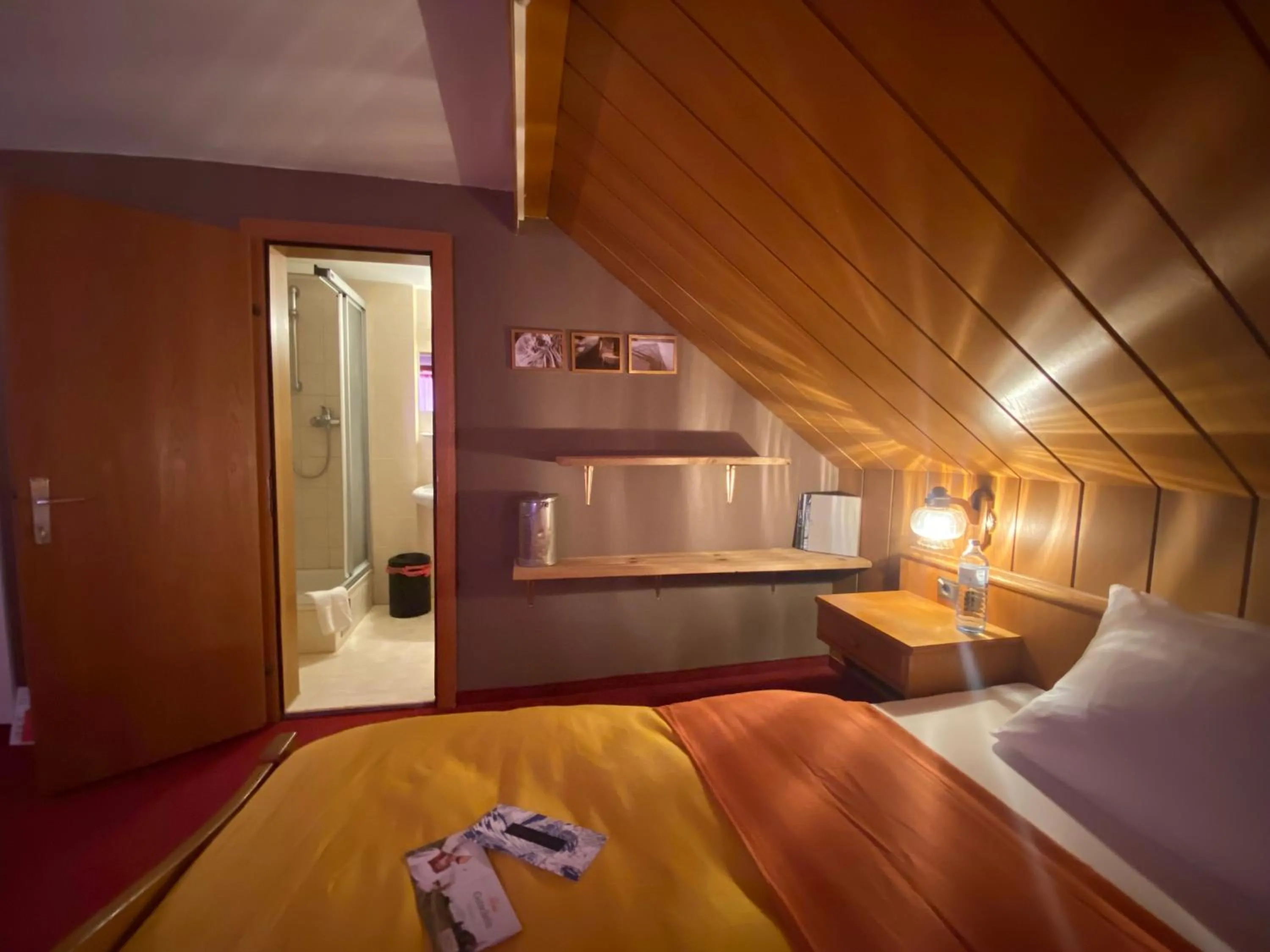 Bed in Honolulu Hotel