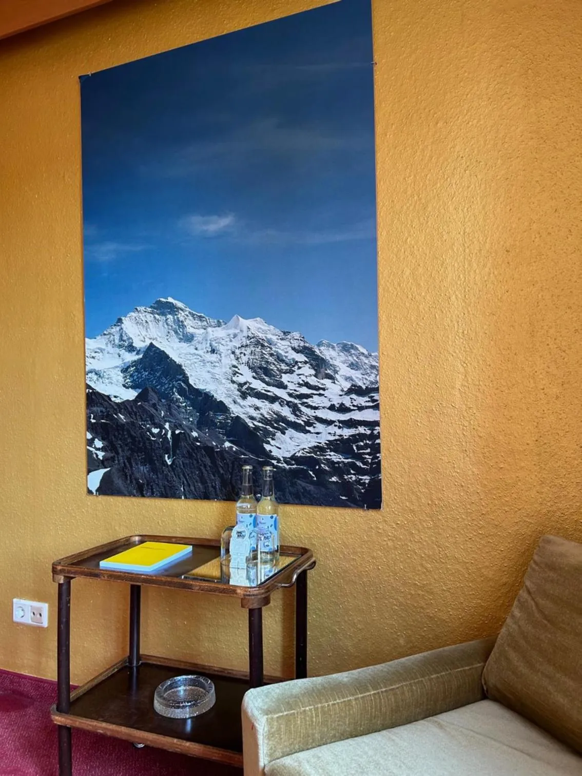 Decorative detail in Honolulu Hotel