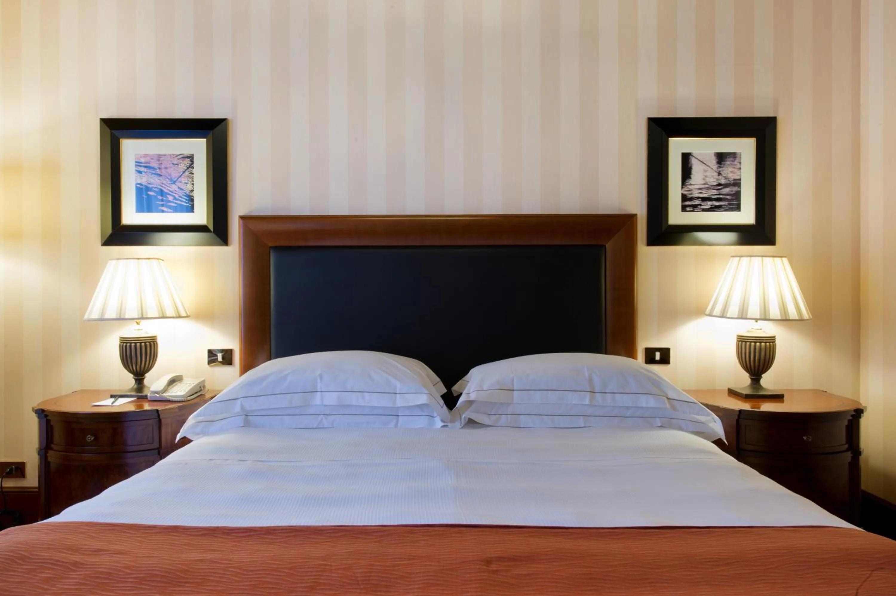 Bedroom, Bed in Hilton Molino Stucky Venice