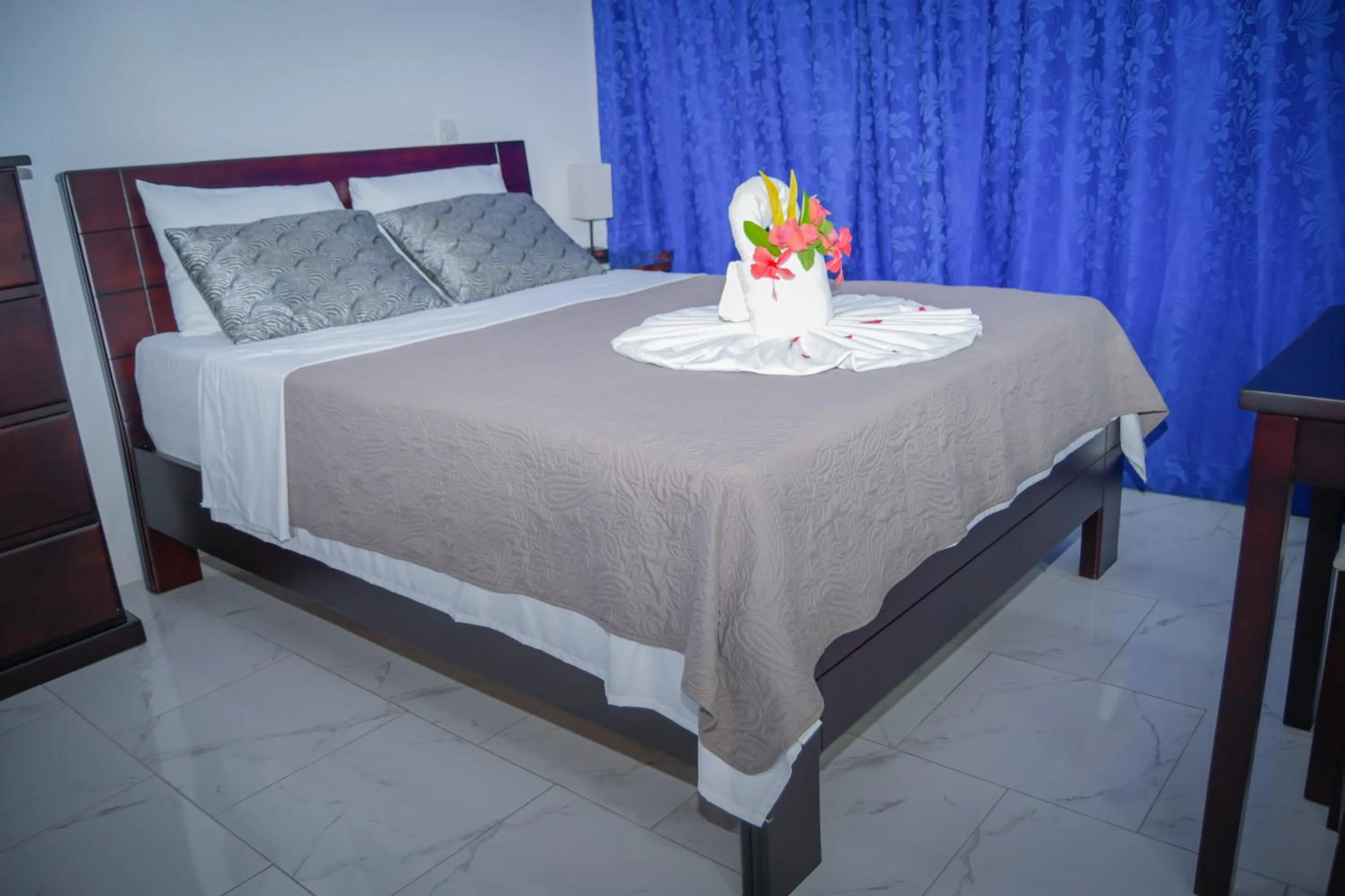 Bed in Hotel Serendipity