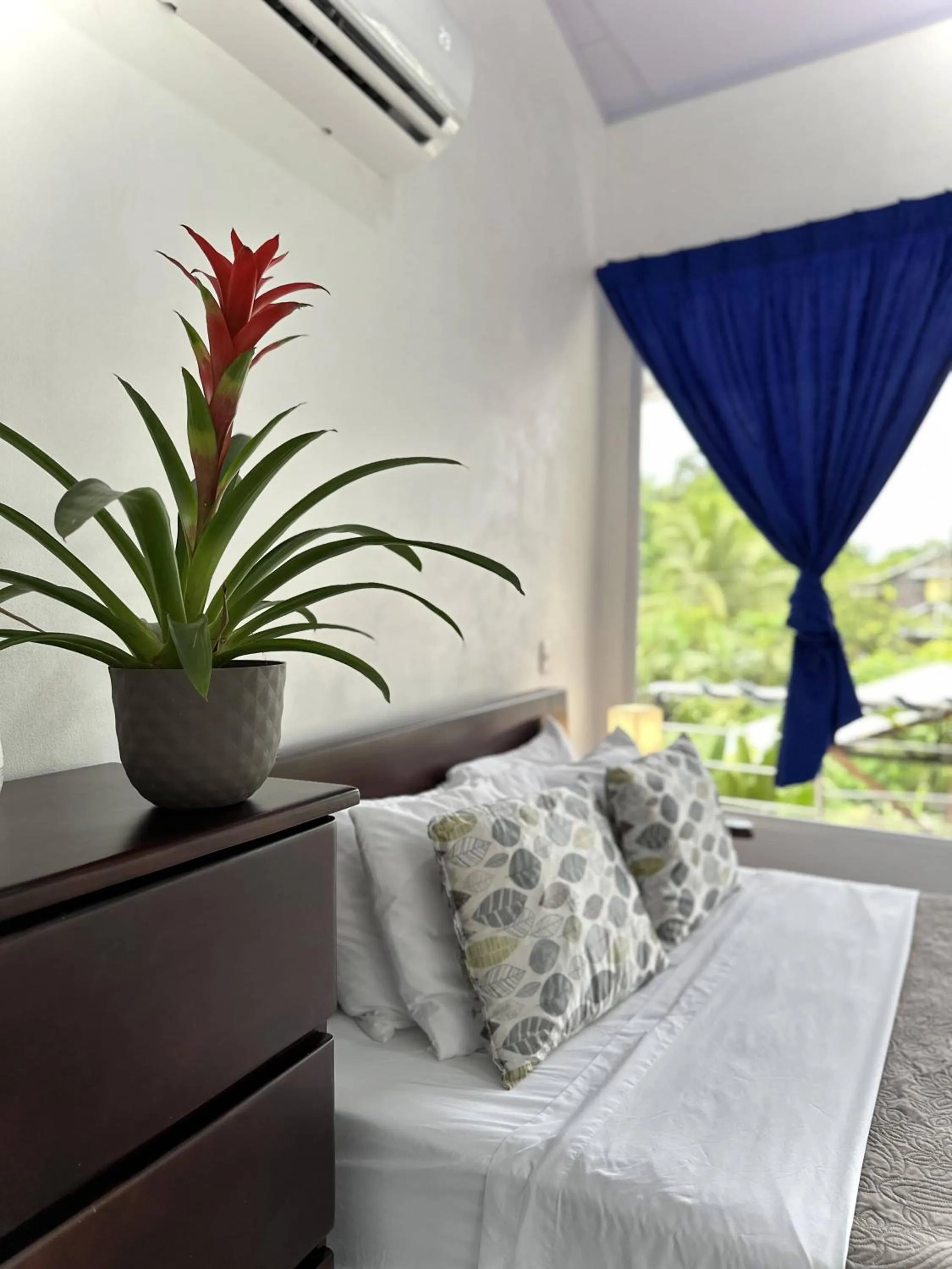 Bed in Hotel Serendipity