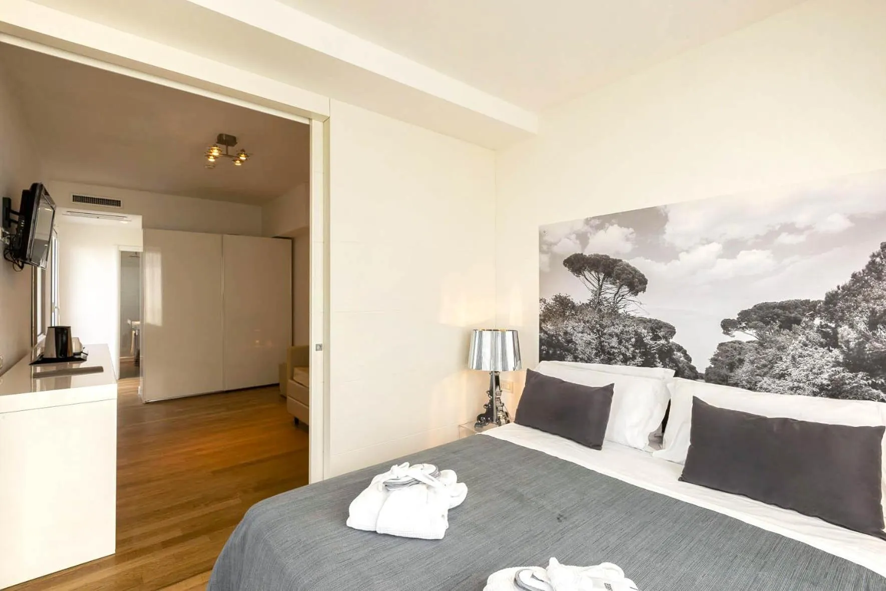 Photo of the whole room, Bed in Perla Verde Hotel