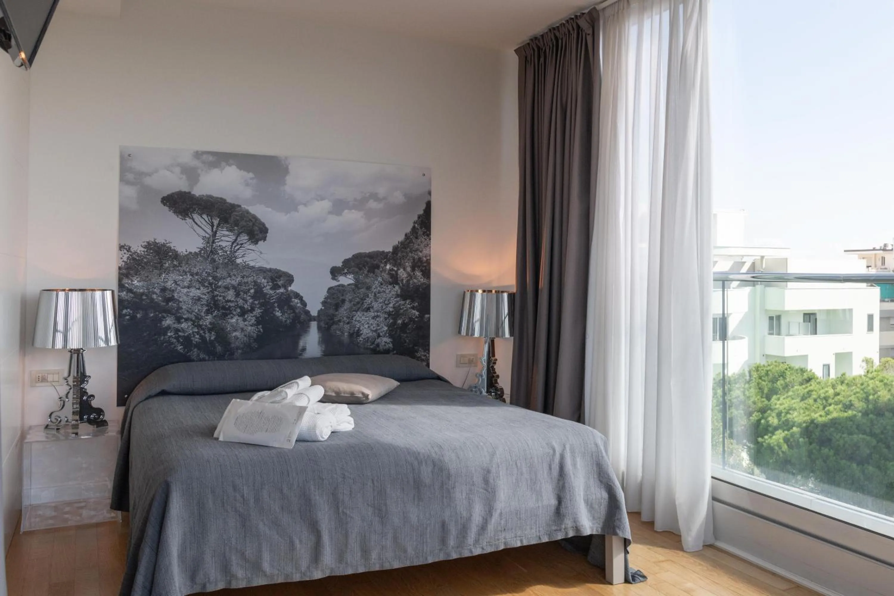 View (from property/room), Bed in Perla Verde Hotel