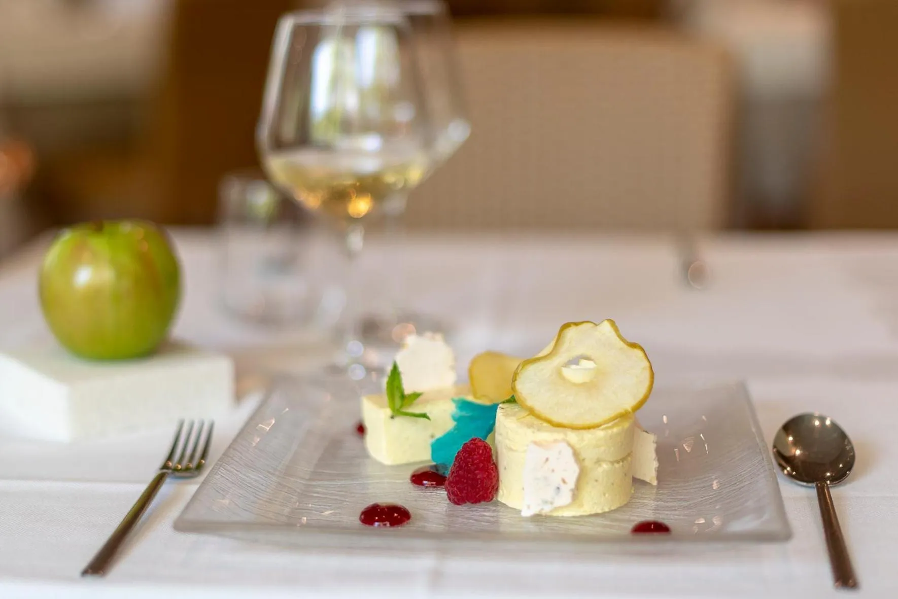 Restaurant/places to eat in Perla Verde Hotel