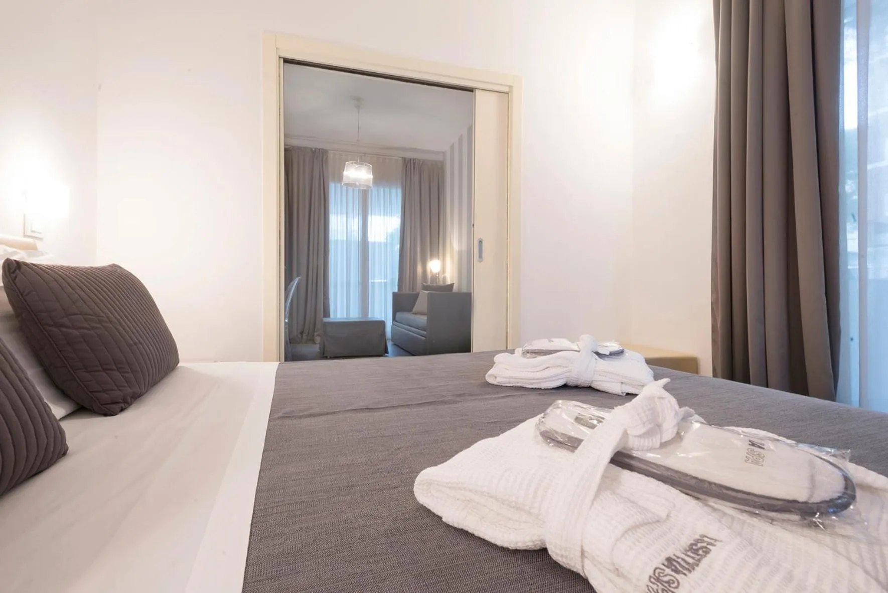 Bed in Perla Verde Hotel