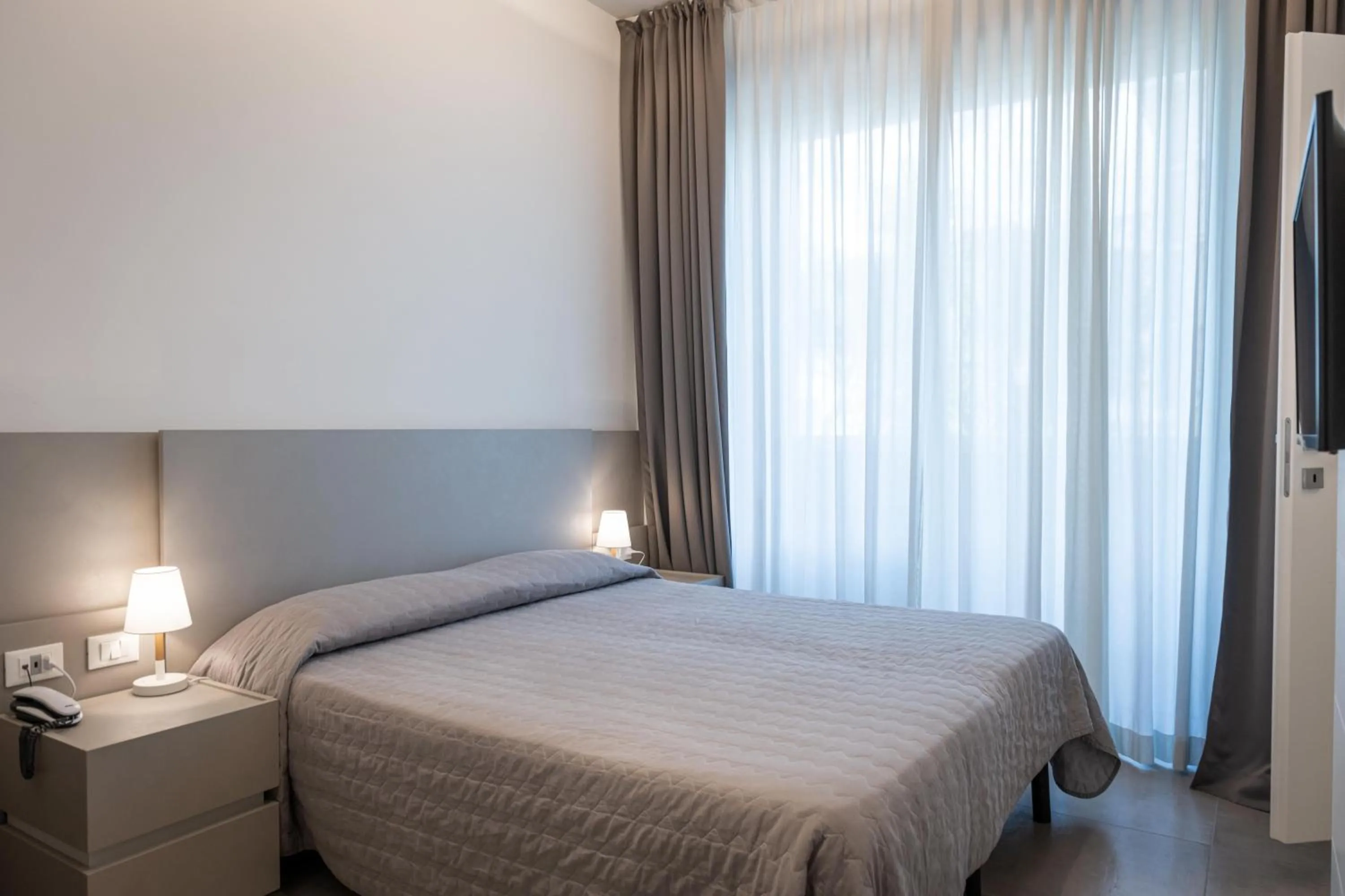 Photo of the whole room, Bed in Perla Verde Hotel