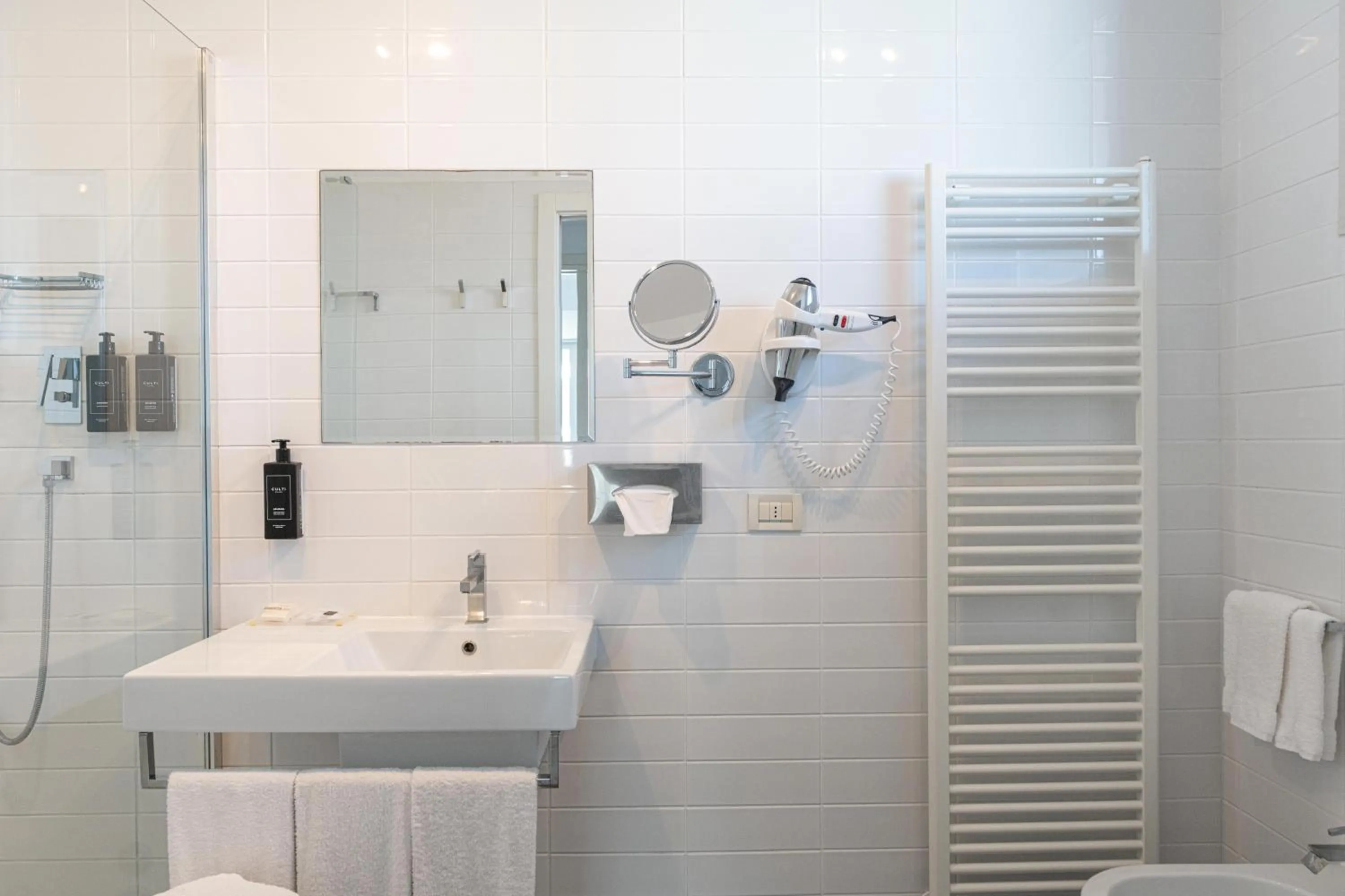 Bathroom in Perla Verde Hotel