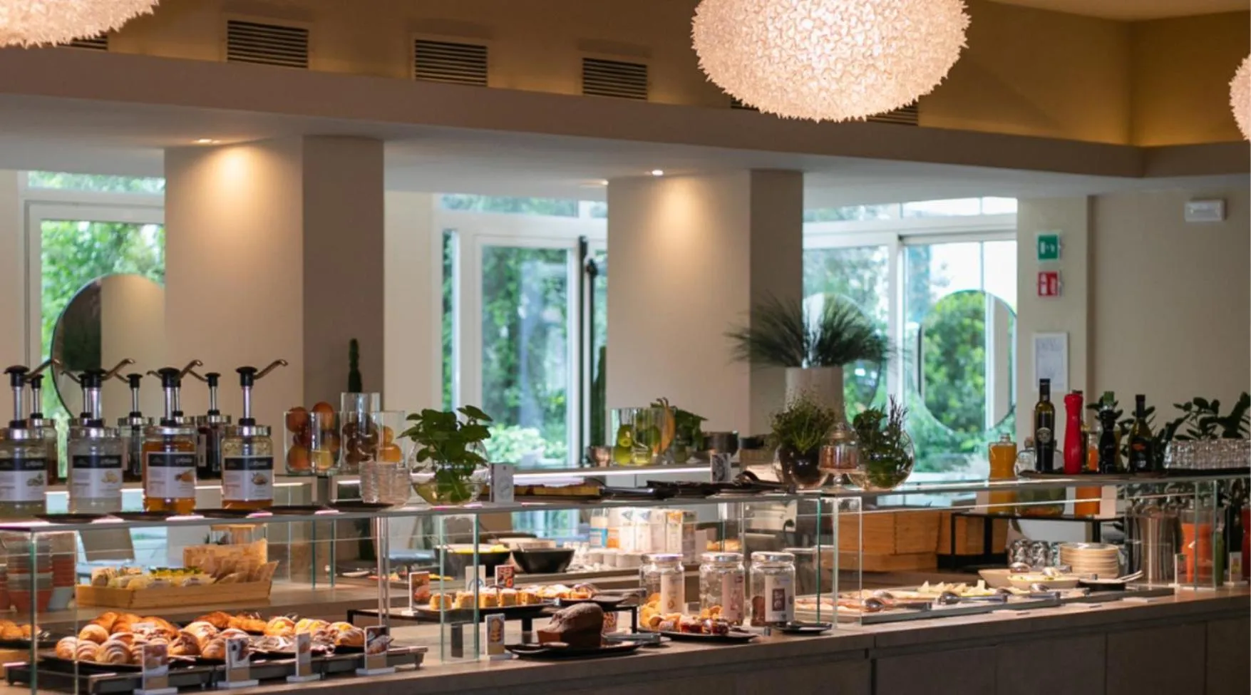 Breakfast in Perla Verde Hotel