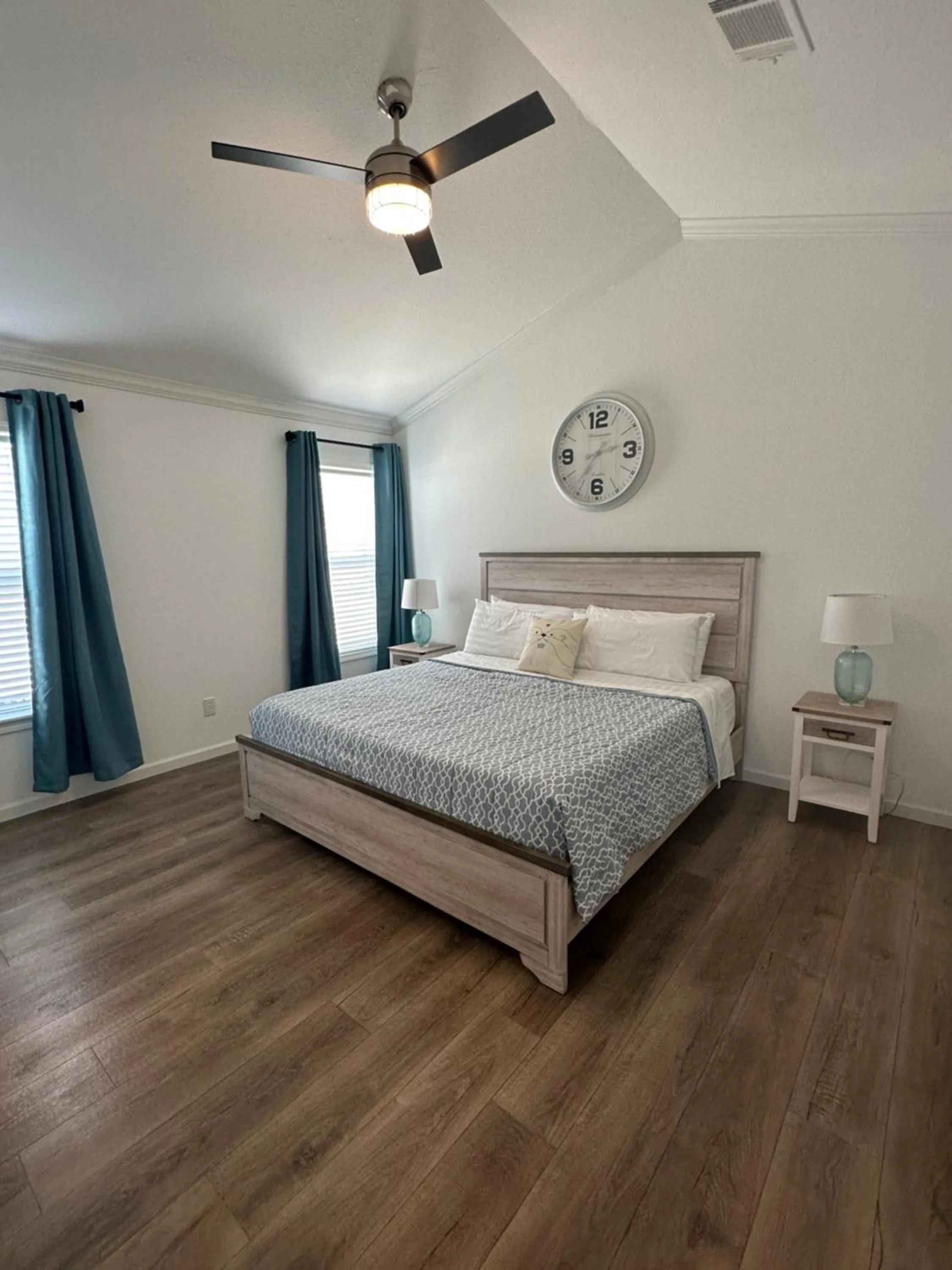 Bedroom, Bed in Blue Hills Ranch
