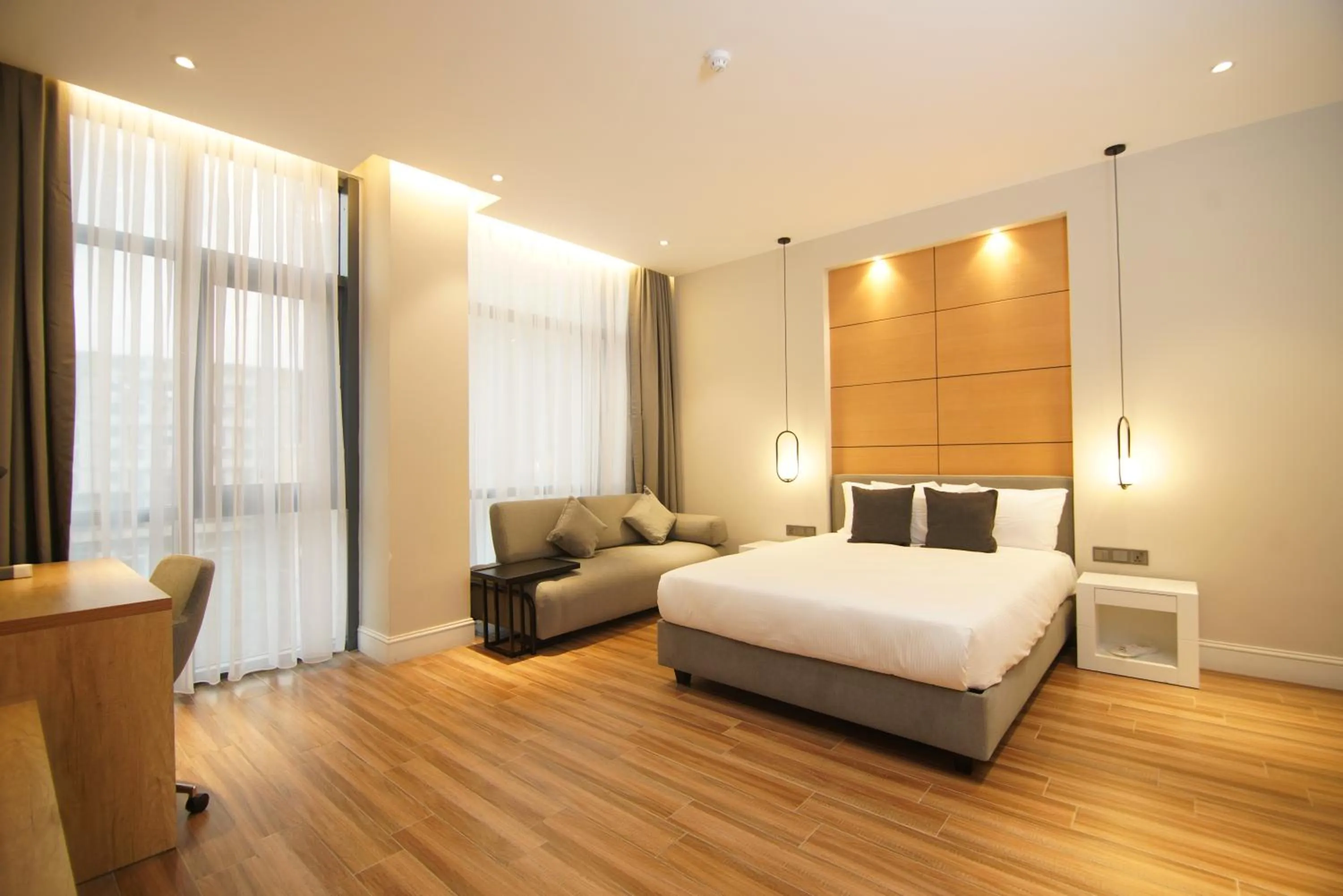 Bedroom, Bed in Loft Hotel Apartment