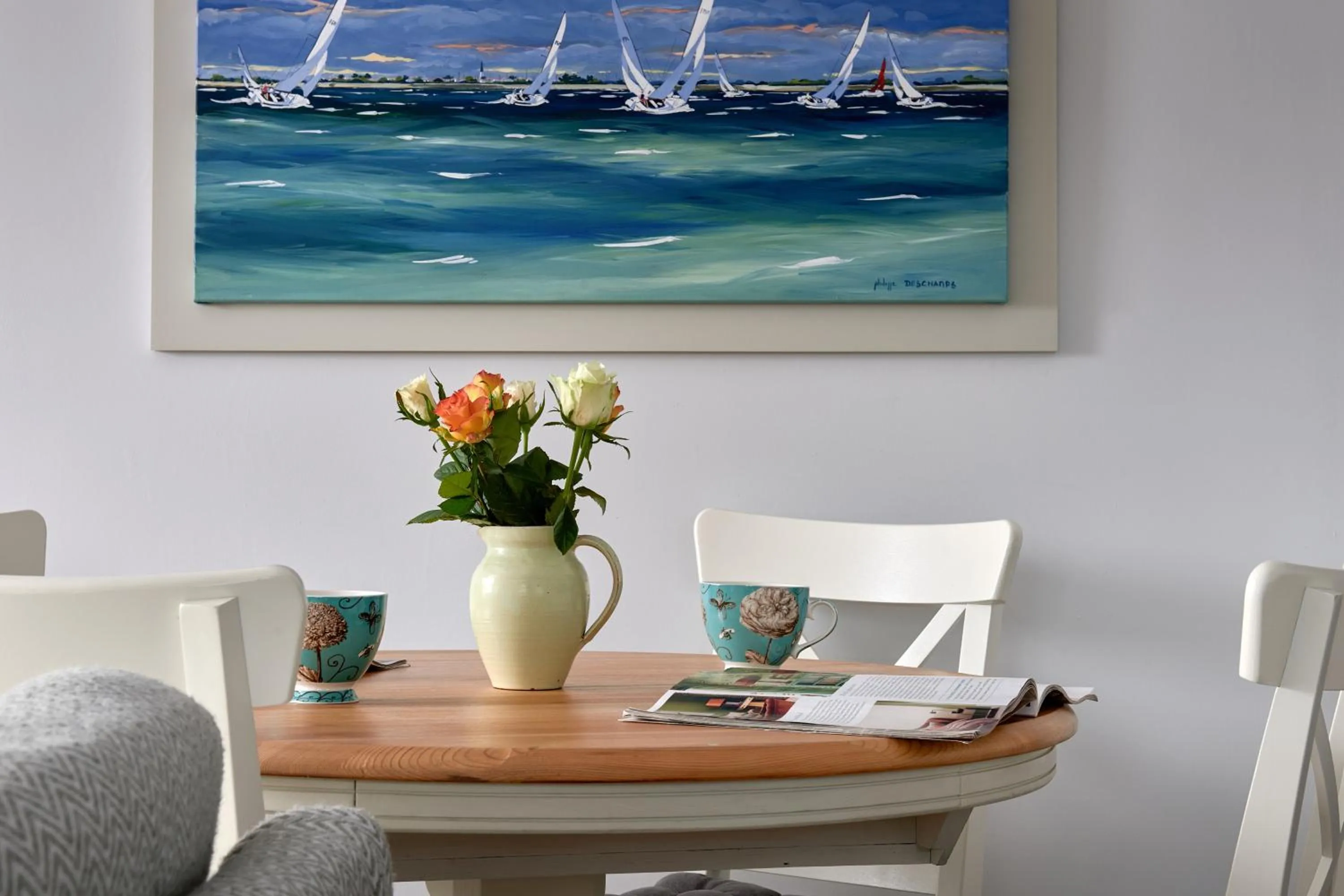 Dining area in Garden flat near Goodwood with stunning views