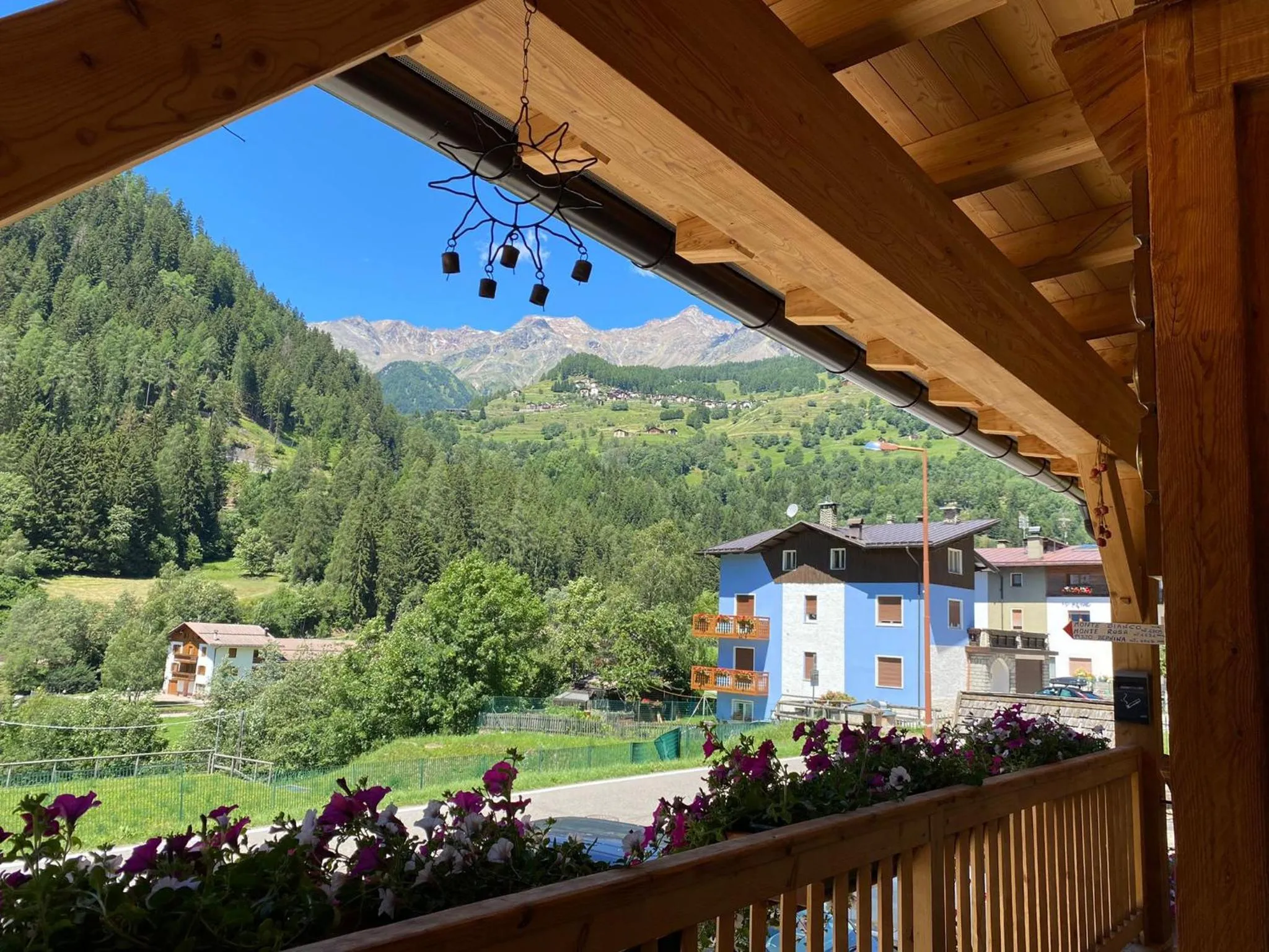 Property building in Hotel Ortles Dolomiti Walking & Spa