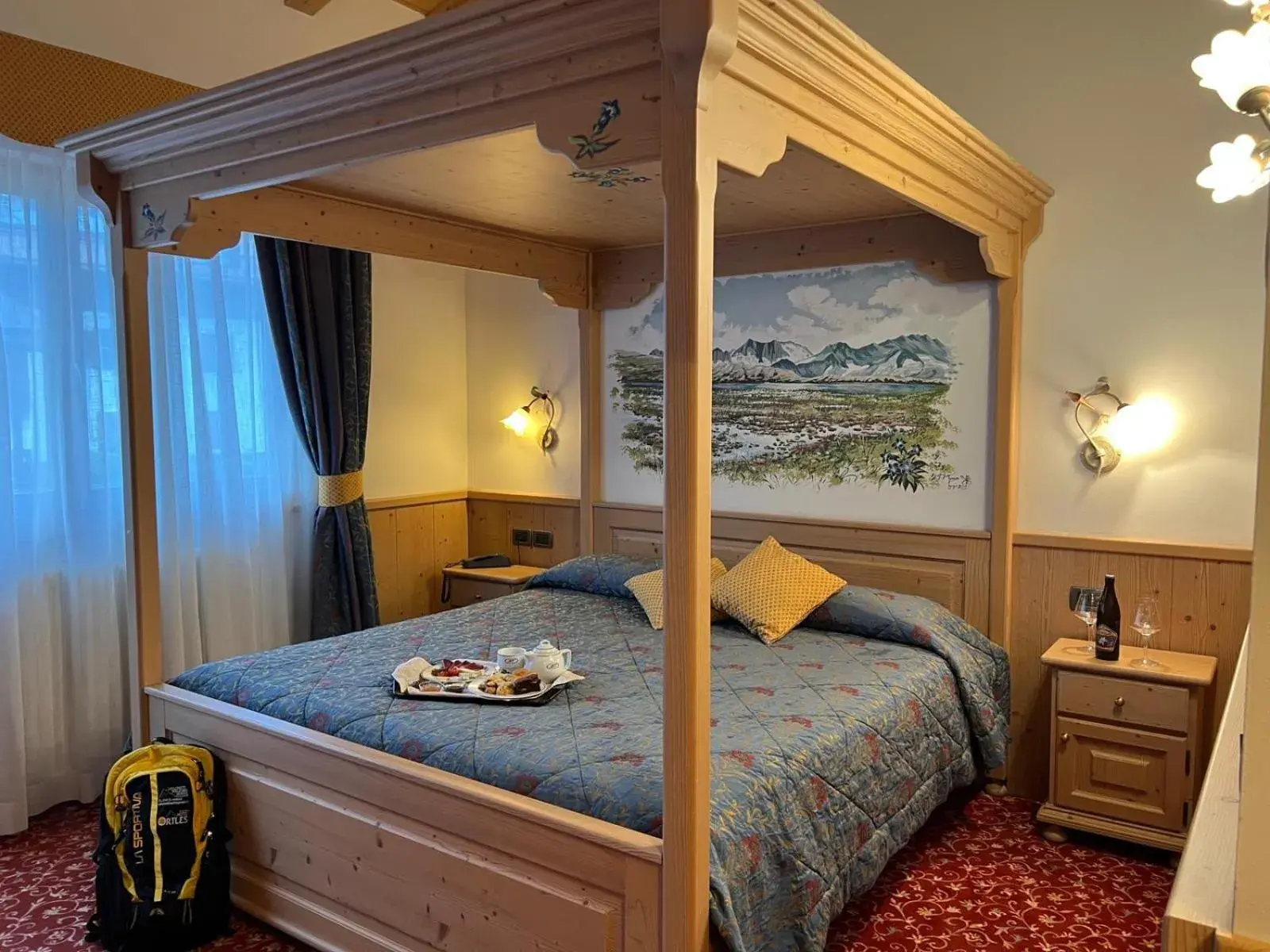 Superior Double Room in Hotel Ortles Dolomiti Walking & Spa Superior Double Room in Hotel Ortles Dolomiti Walking & Spa