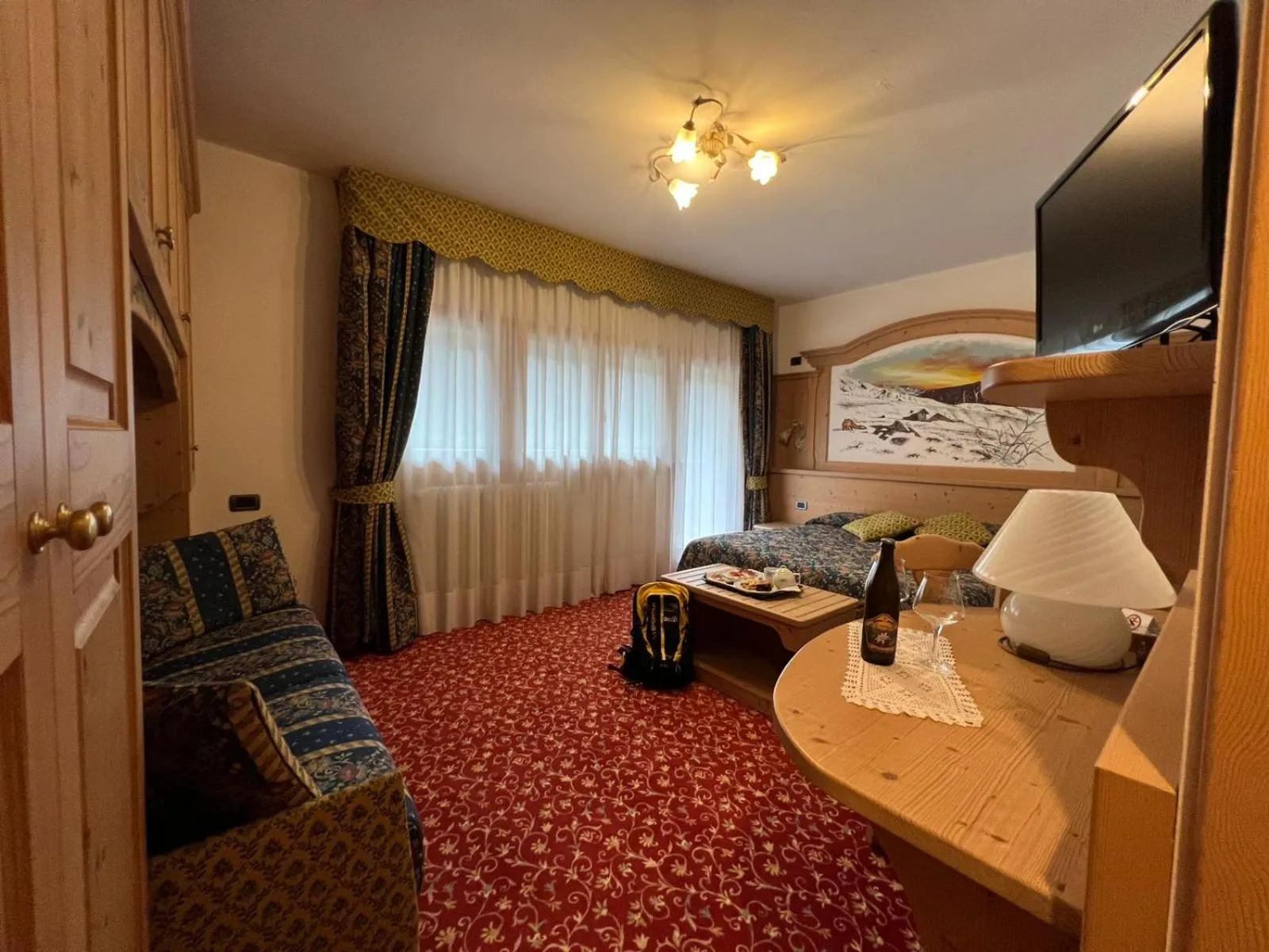 Bed in Hotel Ortles Dolomiti Walking & Spa