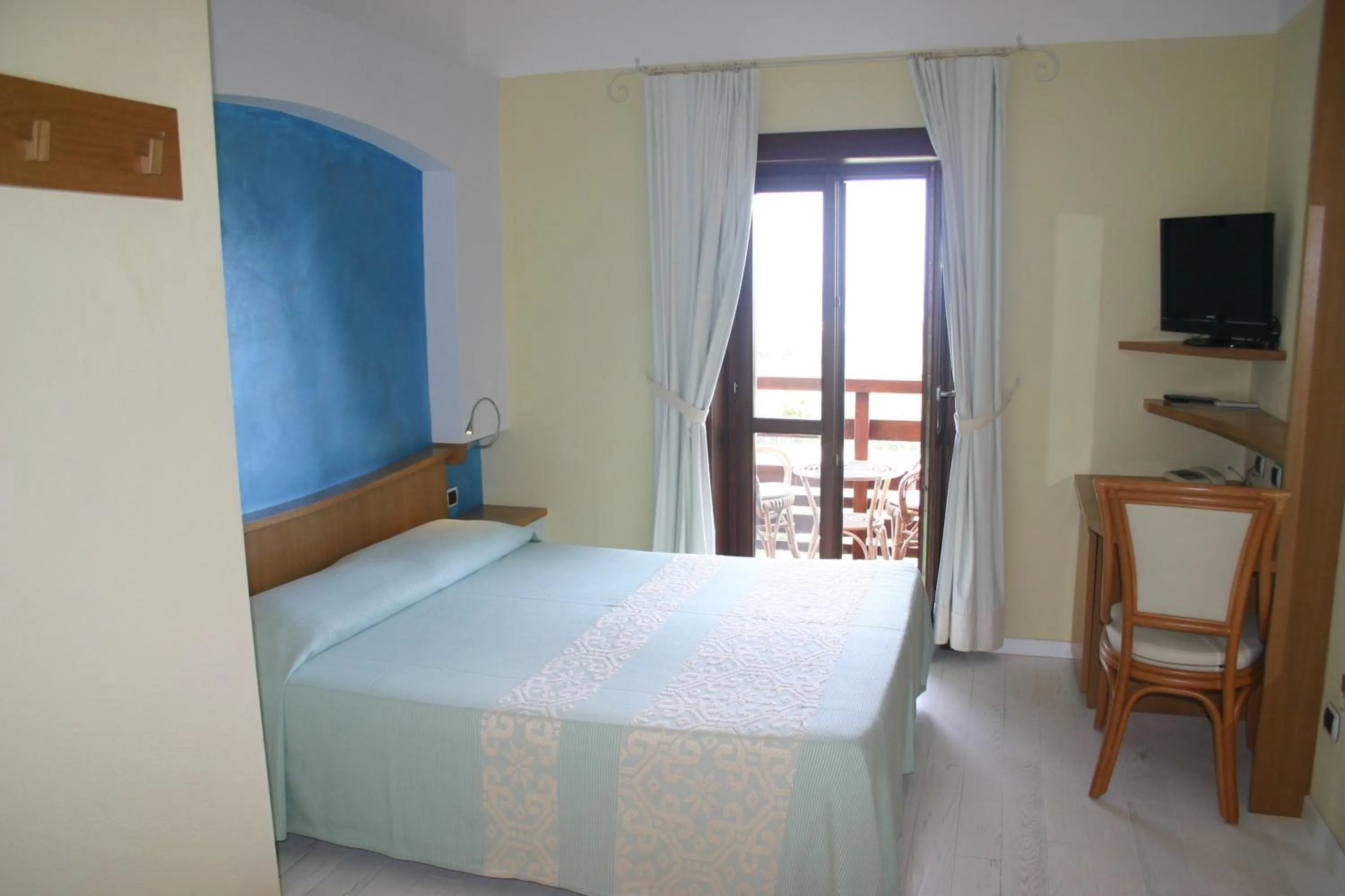 Bedroom, Bed in Hotel Cala Reale