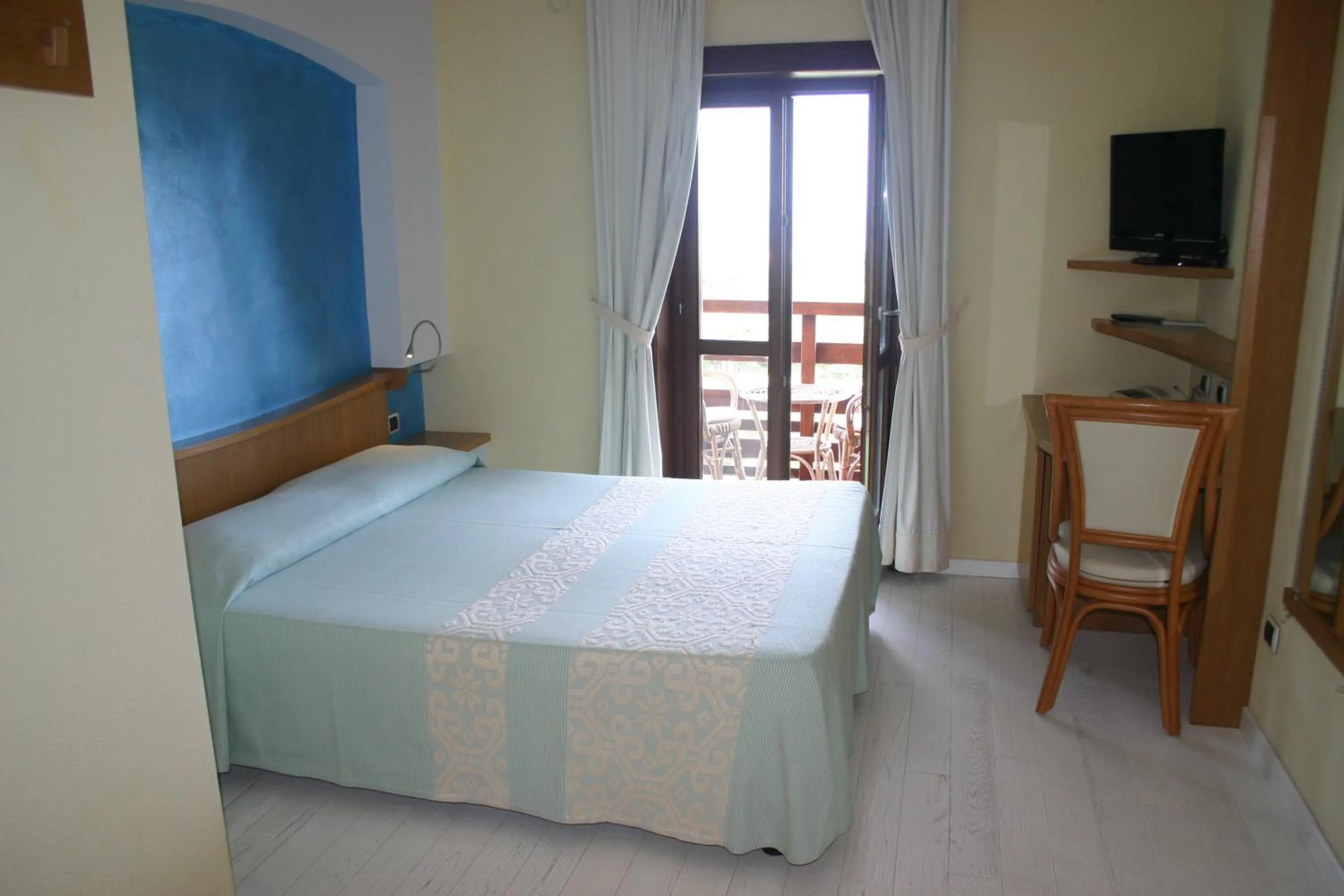 Bedroom, Bed in Hotel Cala Reale