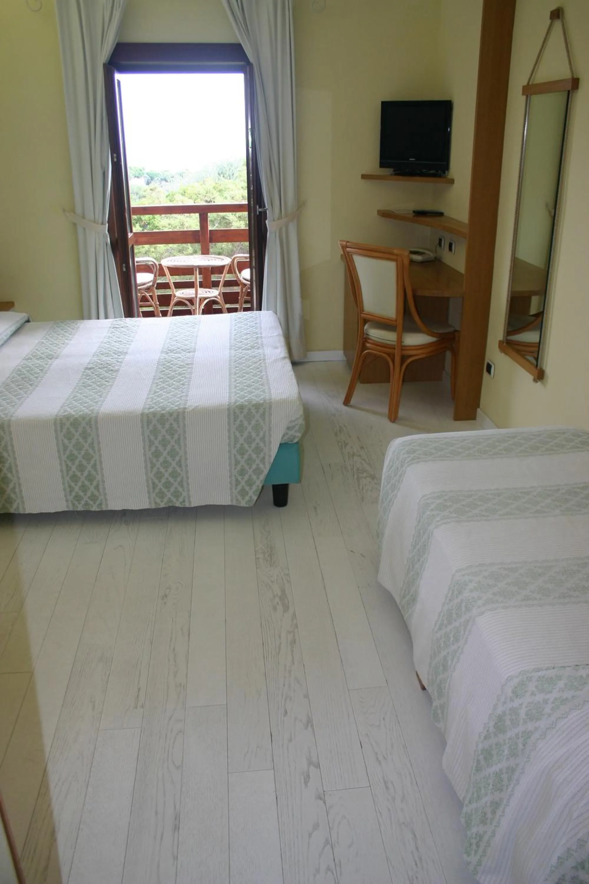 Bedroom, Bed in Hotel Cala Reale