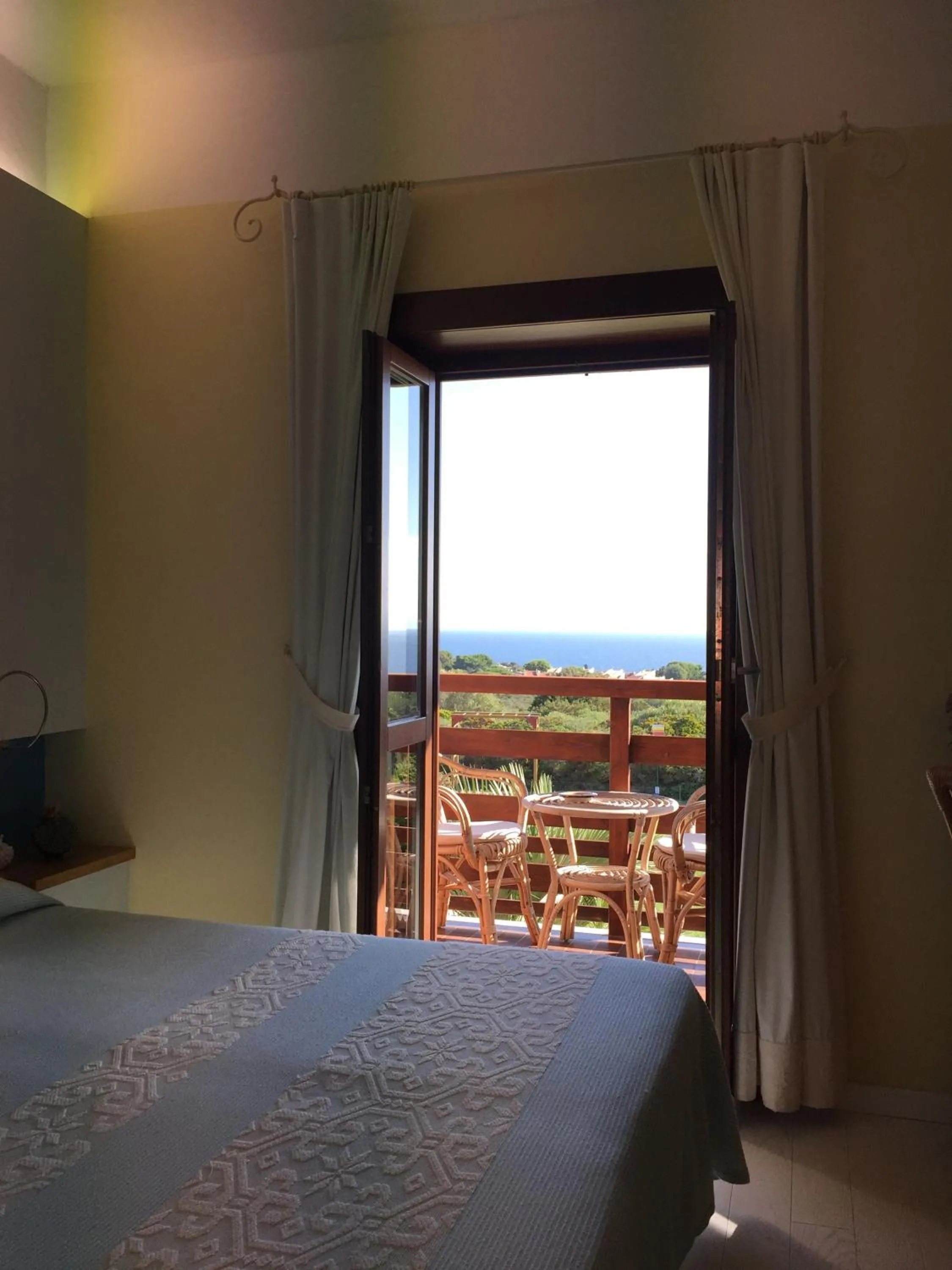 Sea view, Bed in Hotel Cala Reale