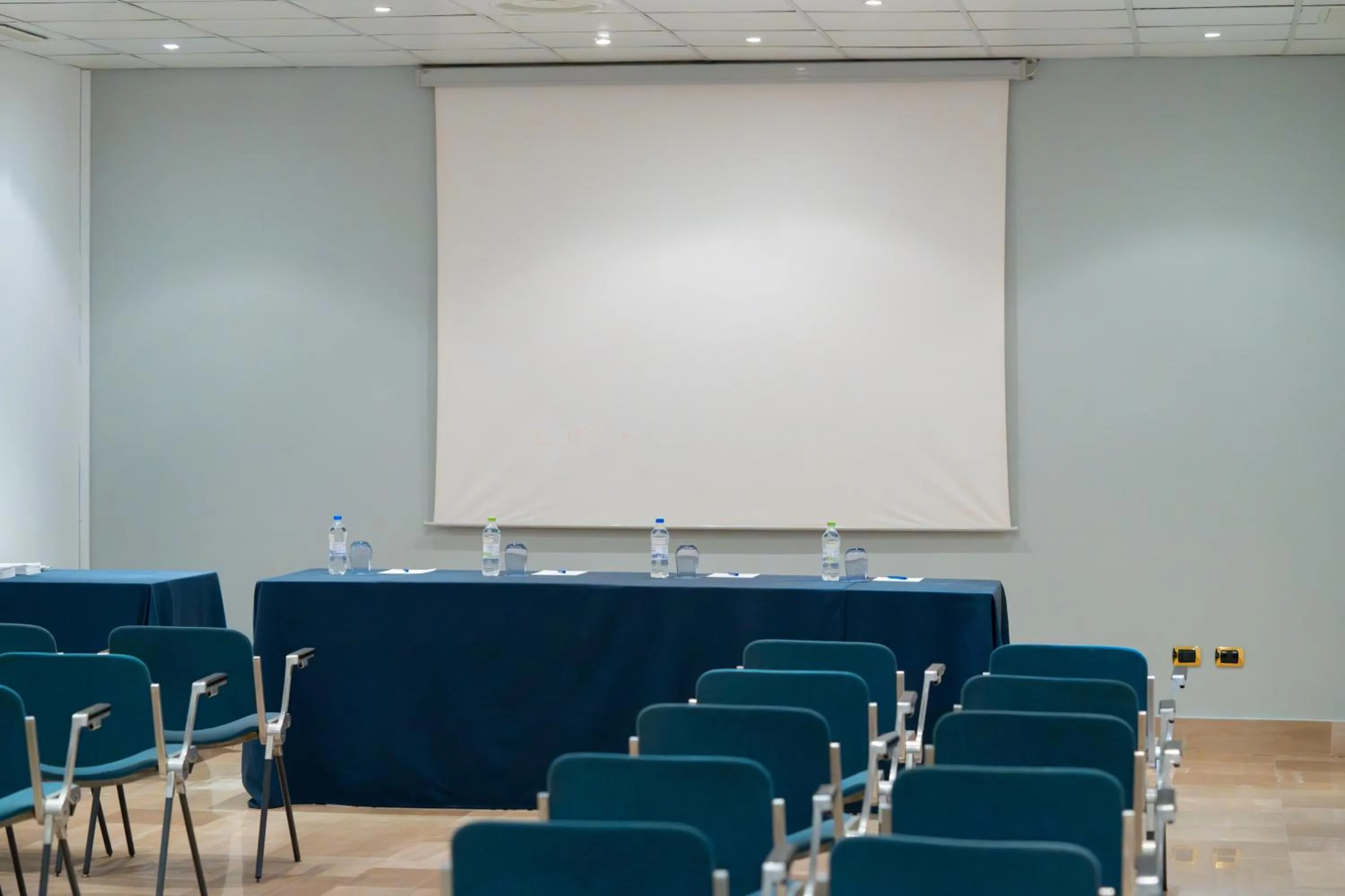 TV and multimedia in Hotel Riva Del Sole