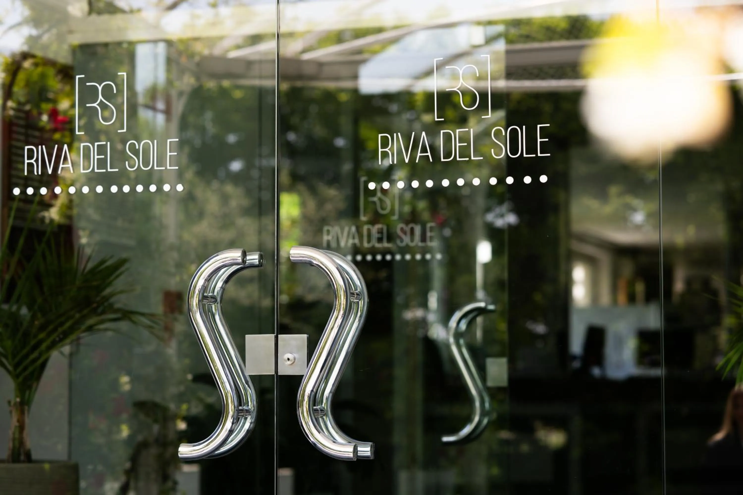 Property building in Hotel Riva Del Sole