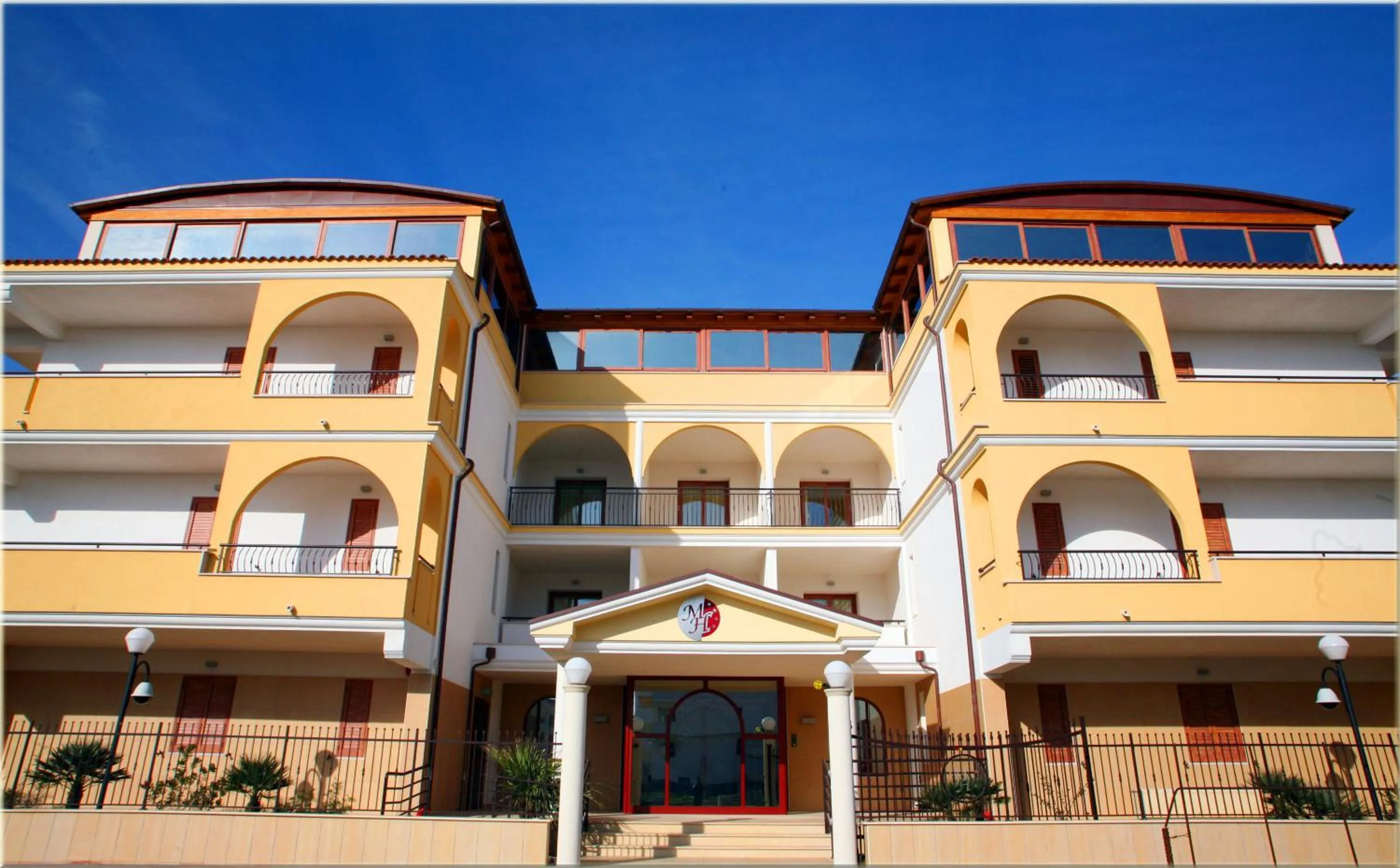 Facade/entrance in Marc Hotel