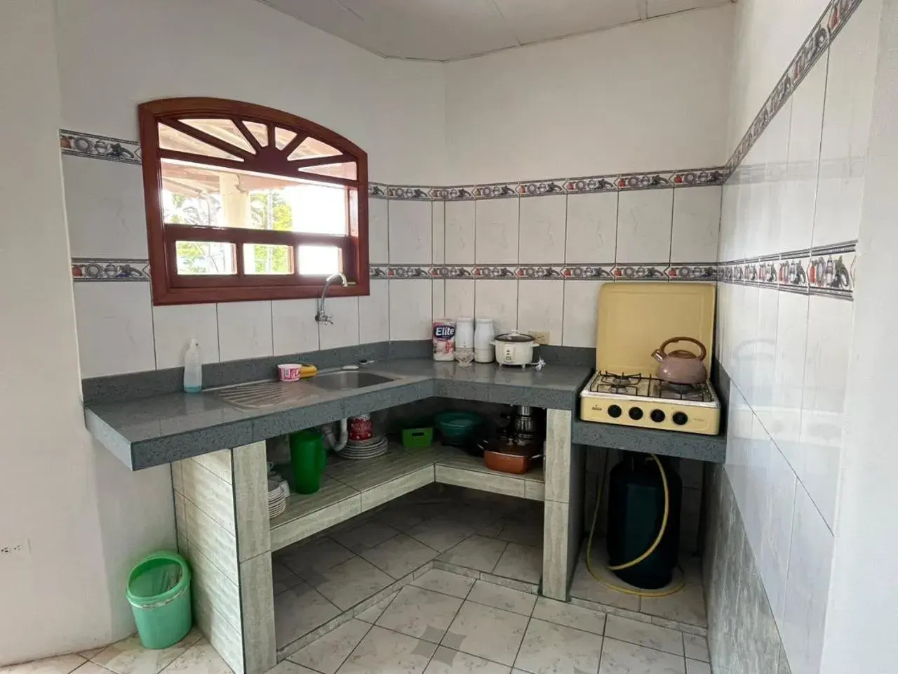 Comfort Quadruple Room - single occupancy in Hostal Neptuno - Poseidon Comfort Quadruple Room - single occupancy in Hostal Neptuno - Poseidon