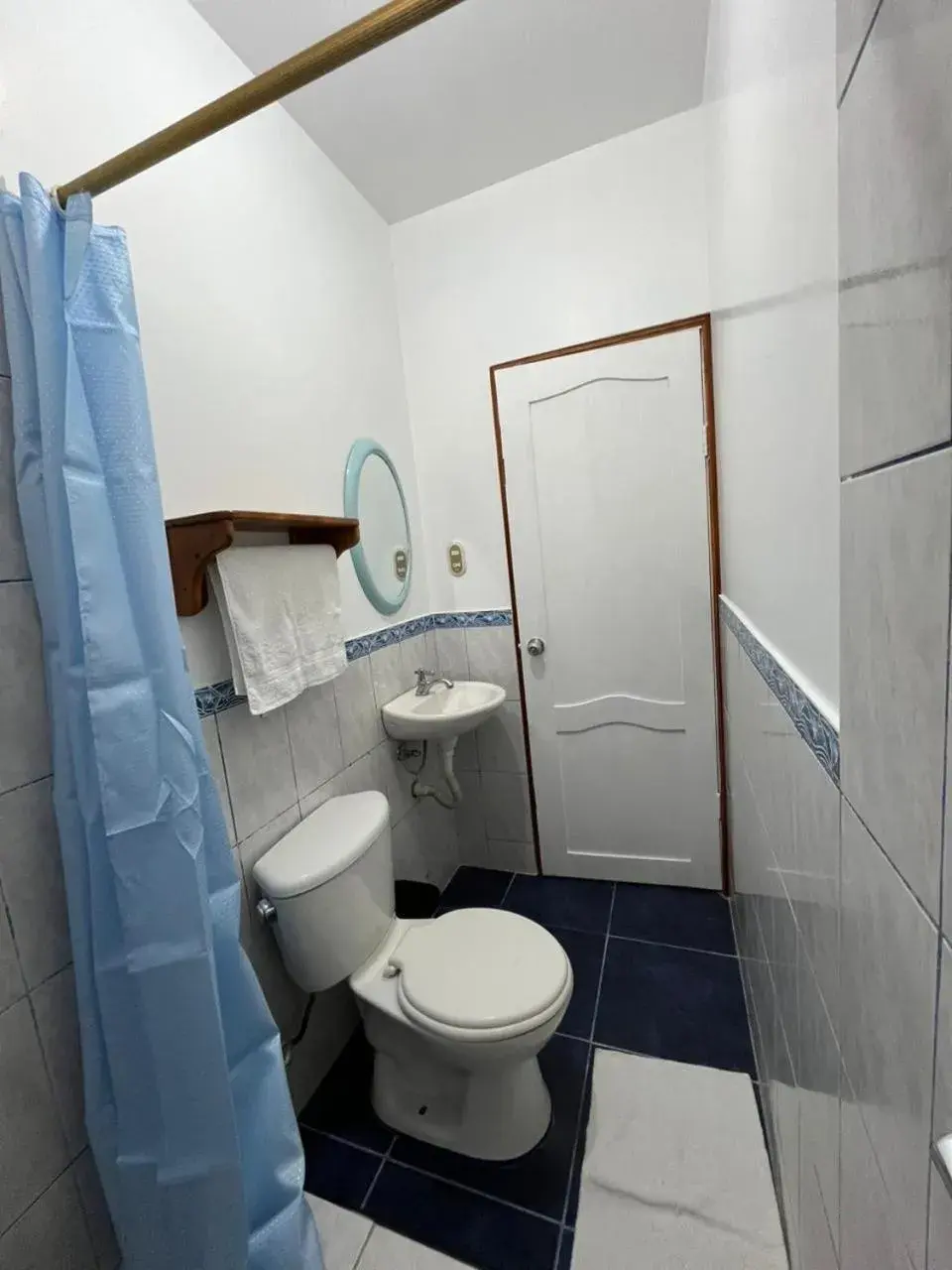 Twin Room - single occupancy in Hostal Neptuno - Poseidon Twin Room - single occupancy in Hostal Neptuno - Poseidon