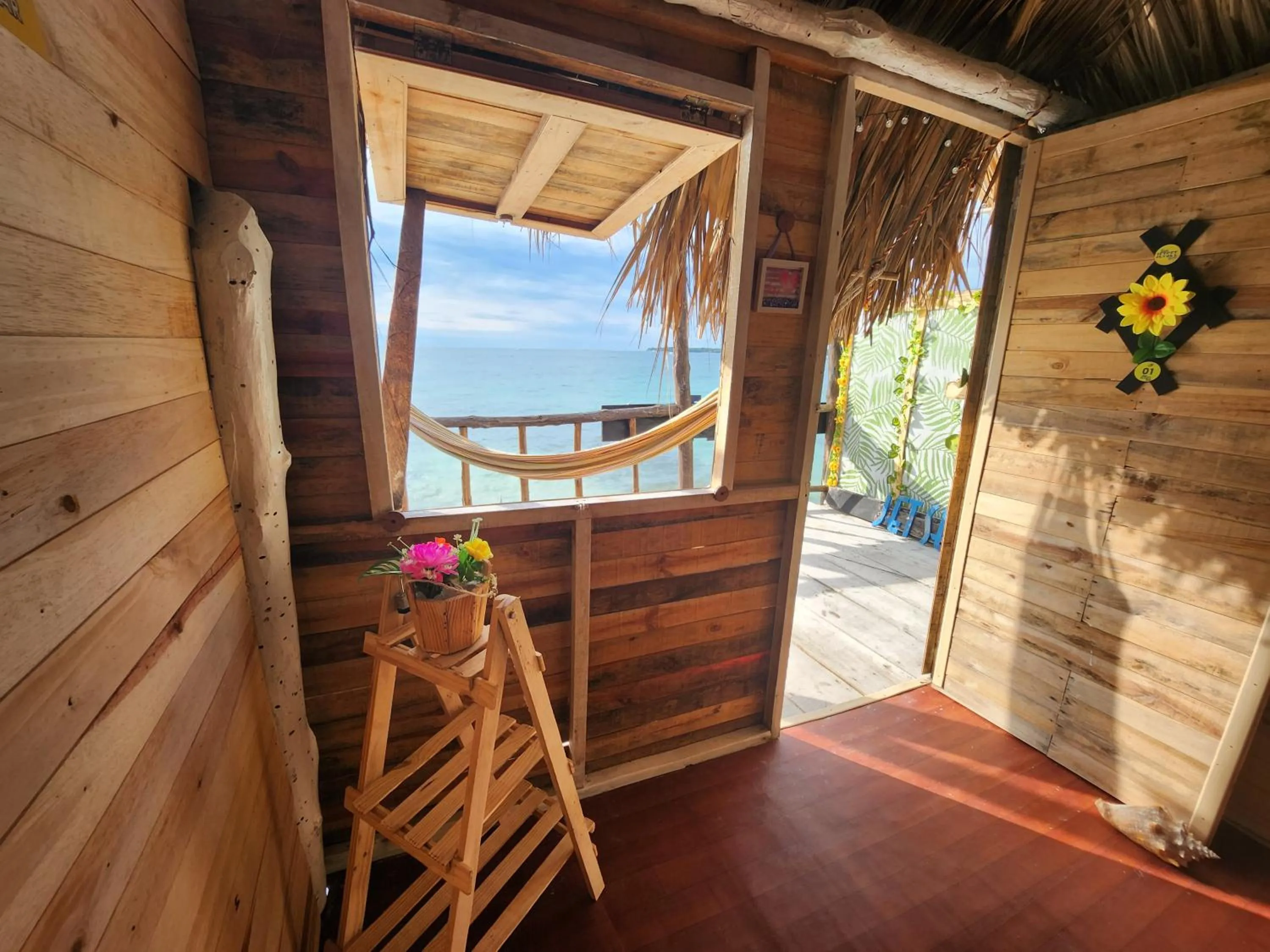 Day in Baru Jet Set Beach & Hostal