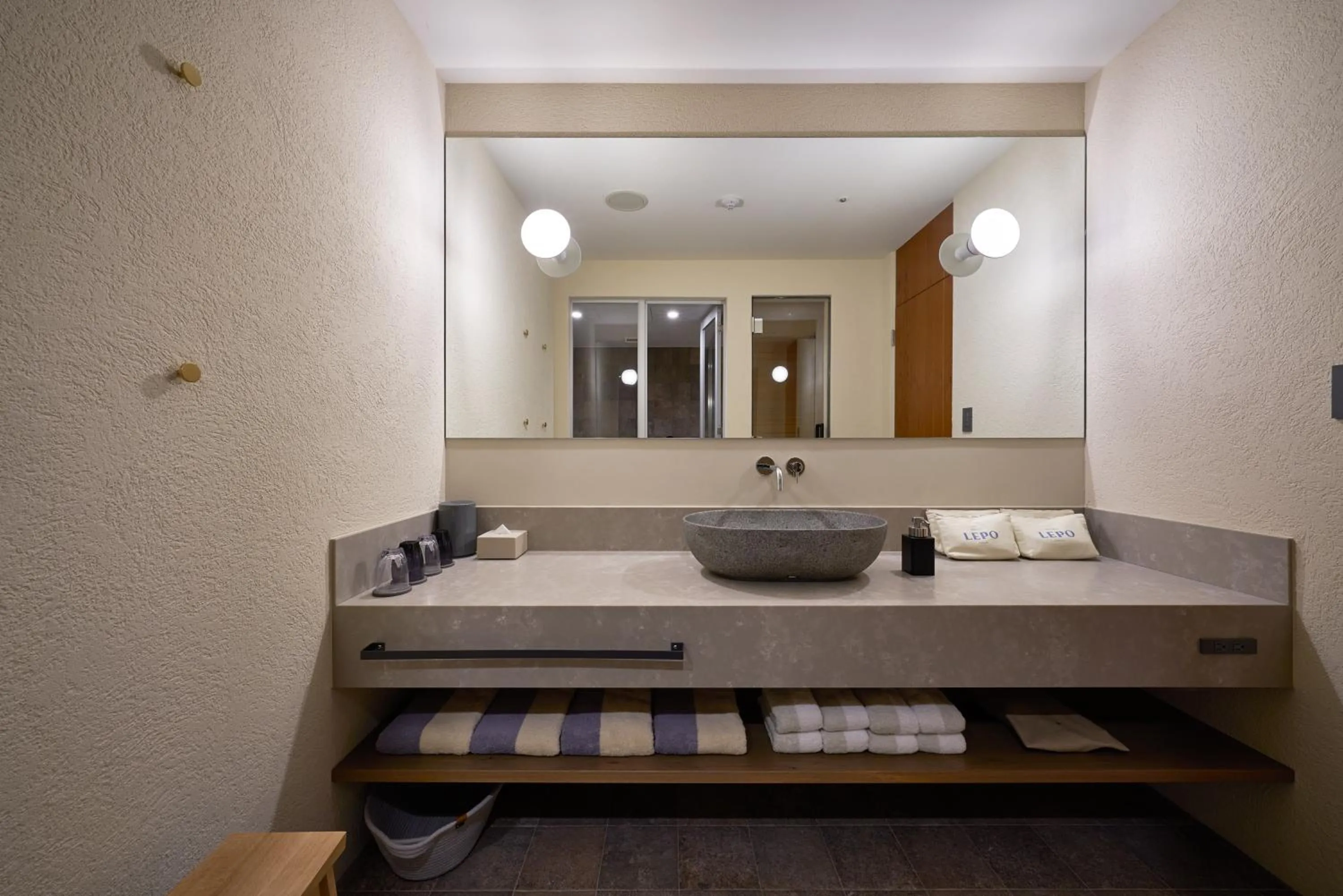 Photo of the whole room, Bed in Hotel Lepo Chahal