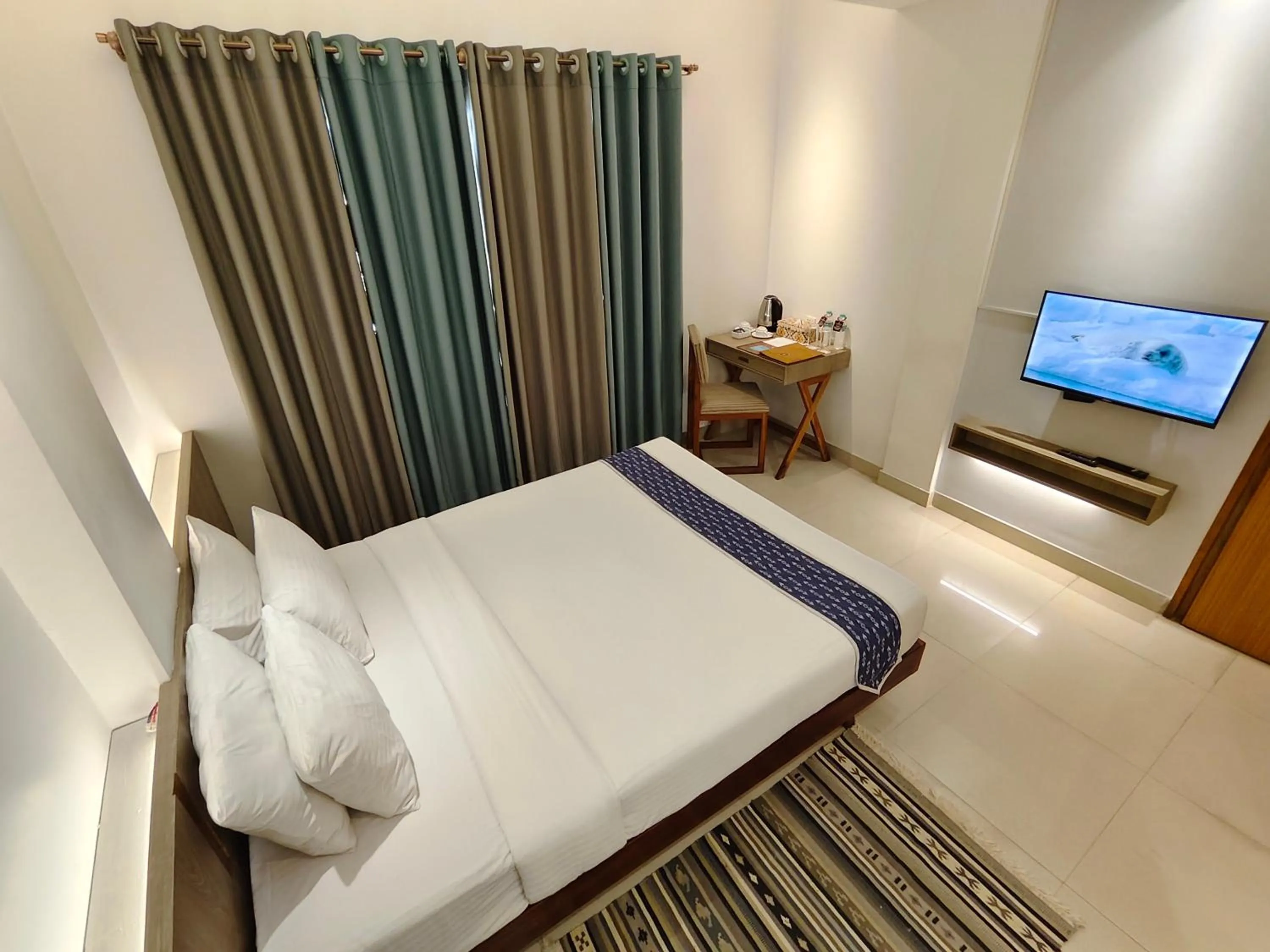 Bed in Hotel Nandini