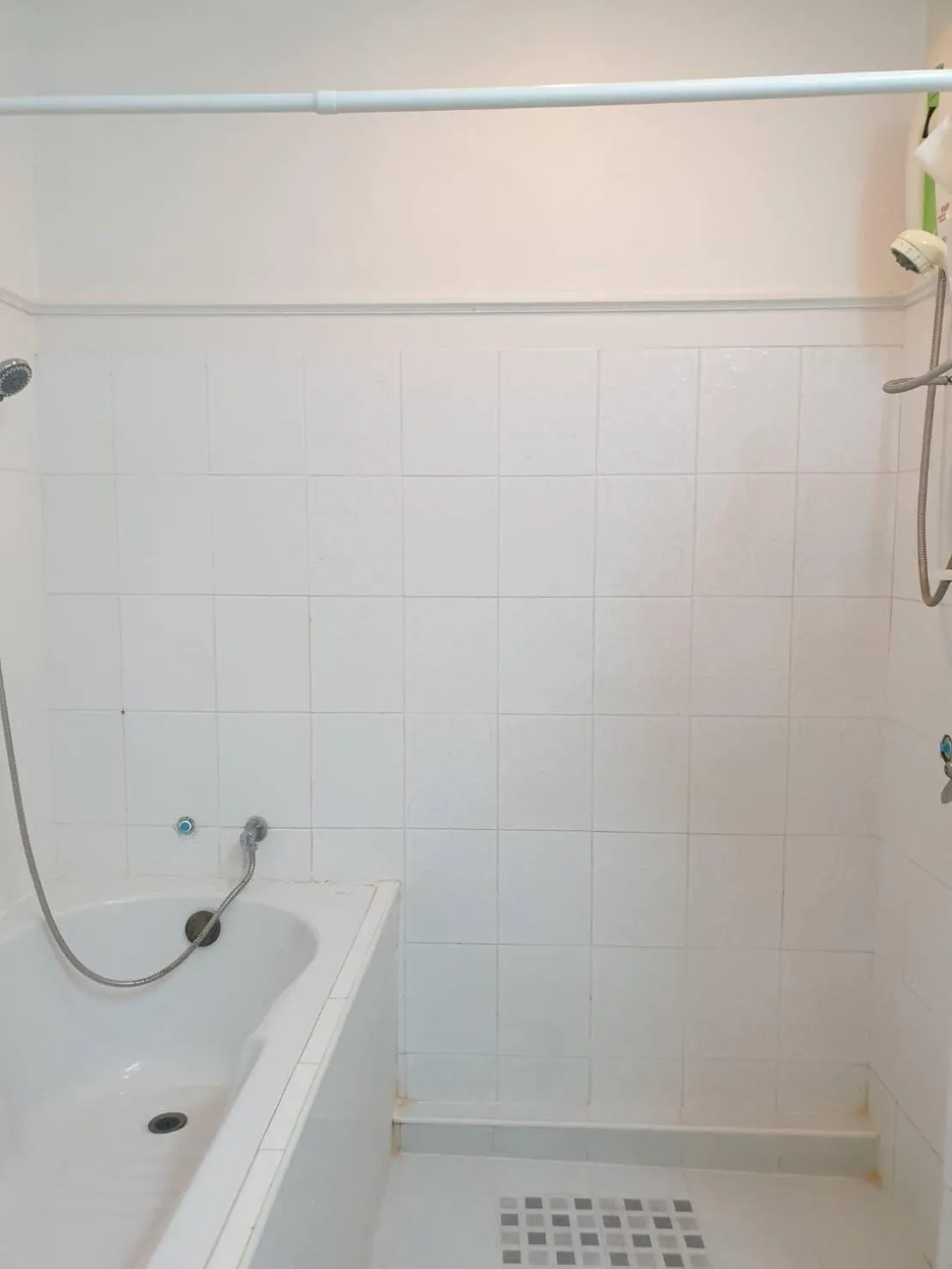 Bath in Aora Boutique Hotel Sutthisan