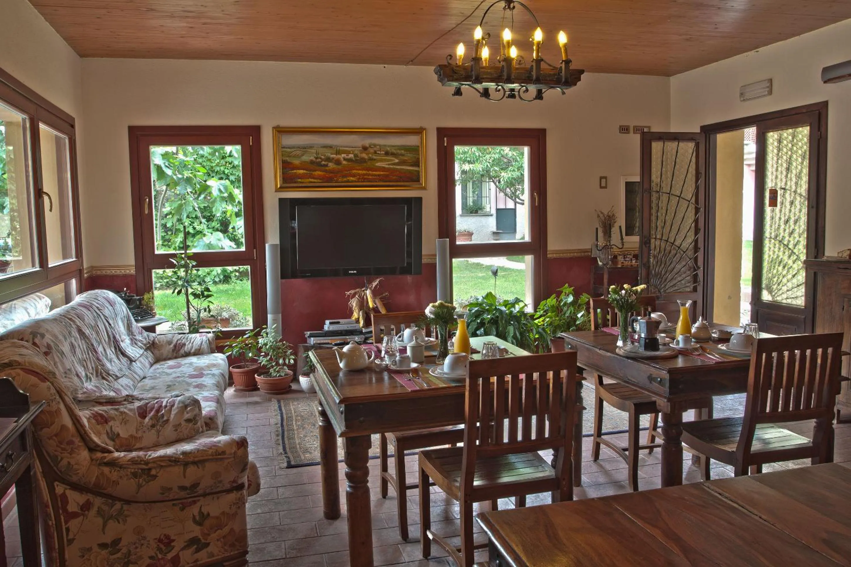 Restaurant/places to eat in Agriturismo Cascina Madonnina