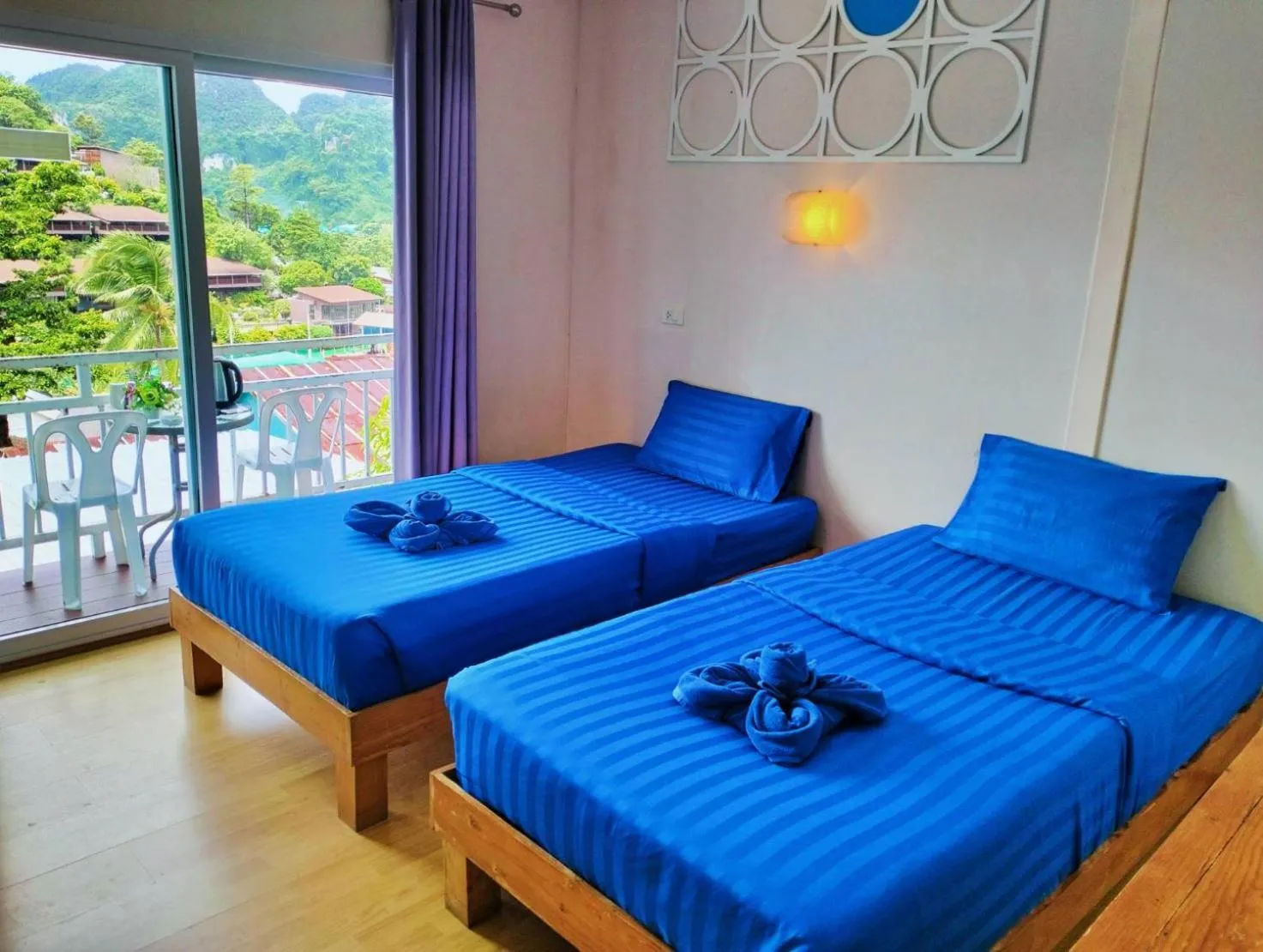 Bed in Blue View House Phi Phi