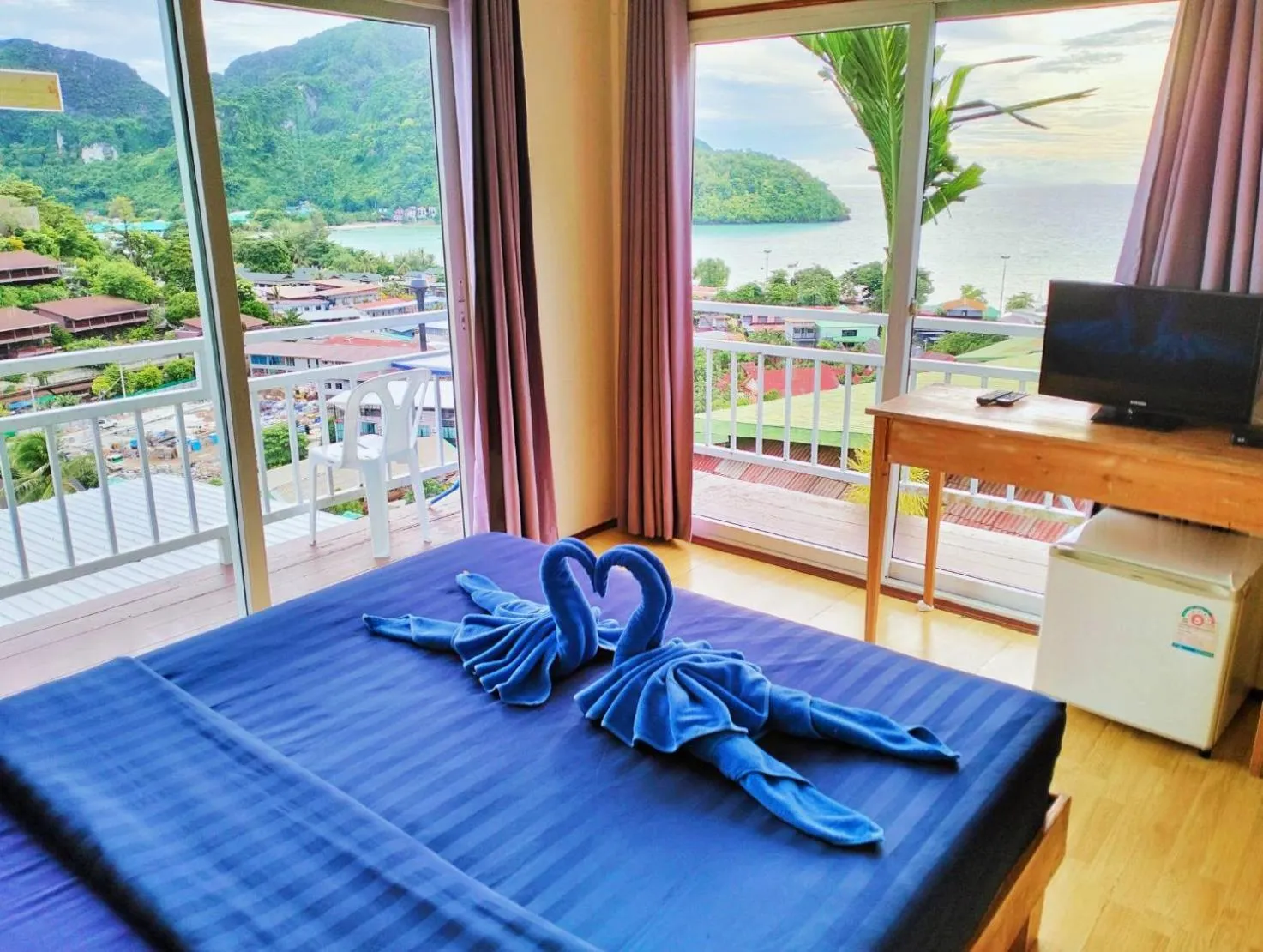 Bedroom, Bed in Blue View House Phi Phi