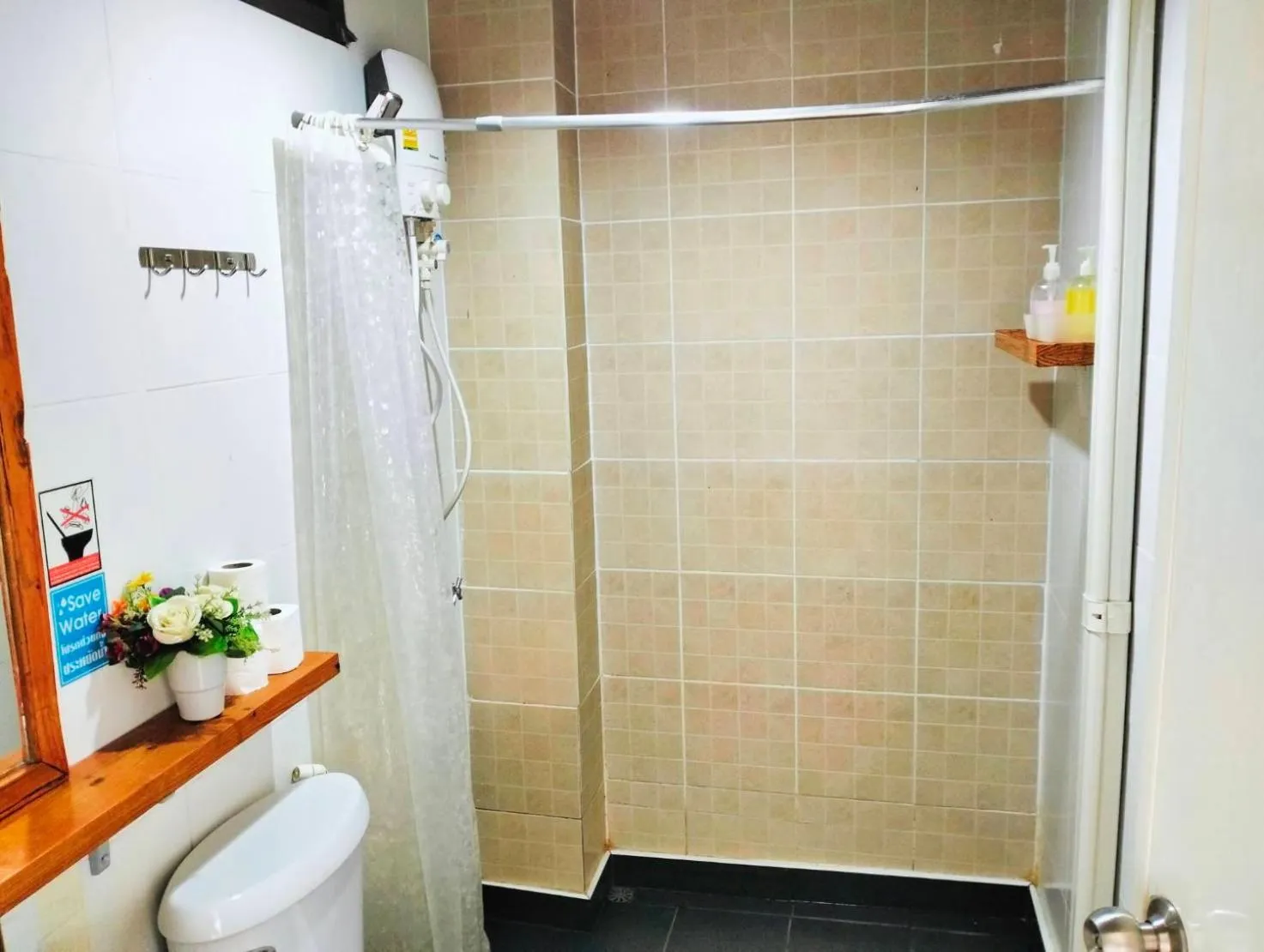 Bathroom in Blue View House Phi Phi