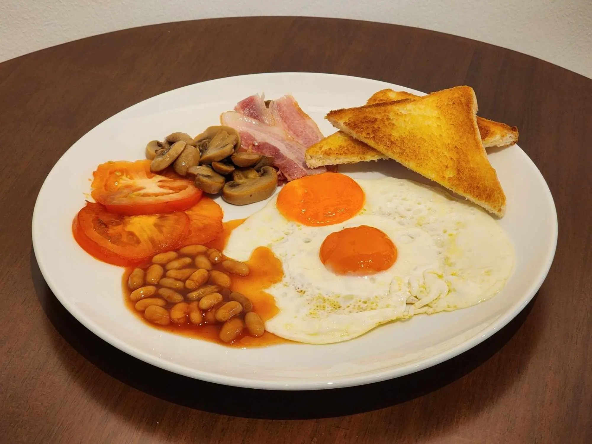 Restaurant/places to eat in Lo-Ha Guest house, Contactless Check-in