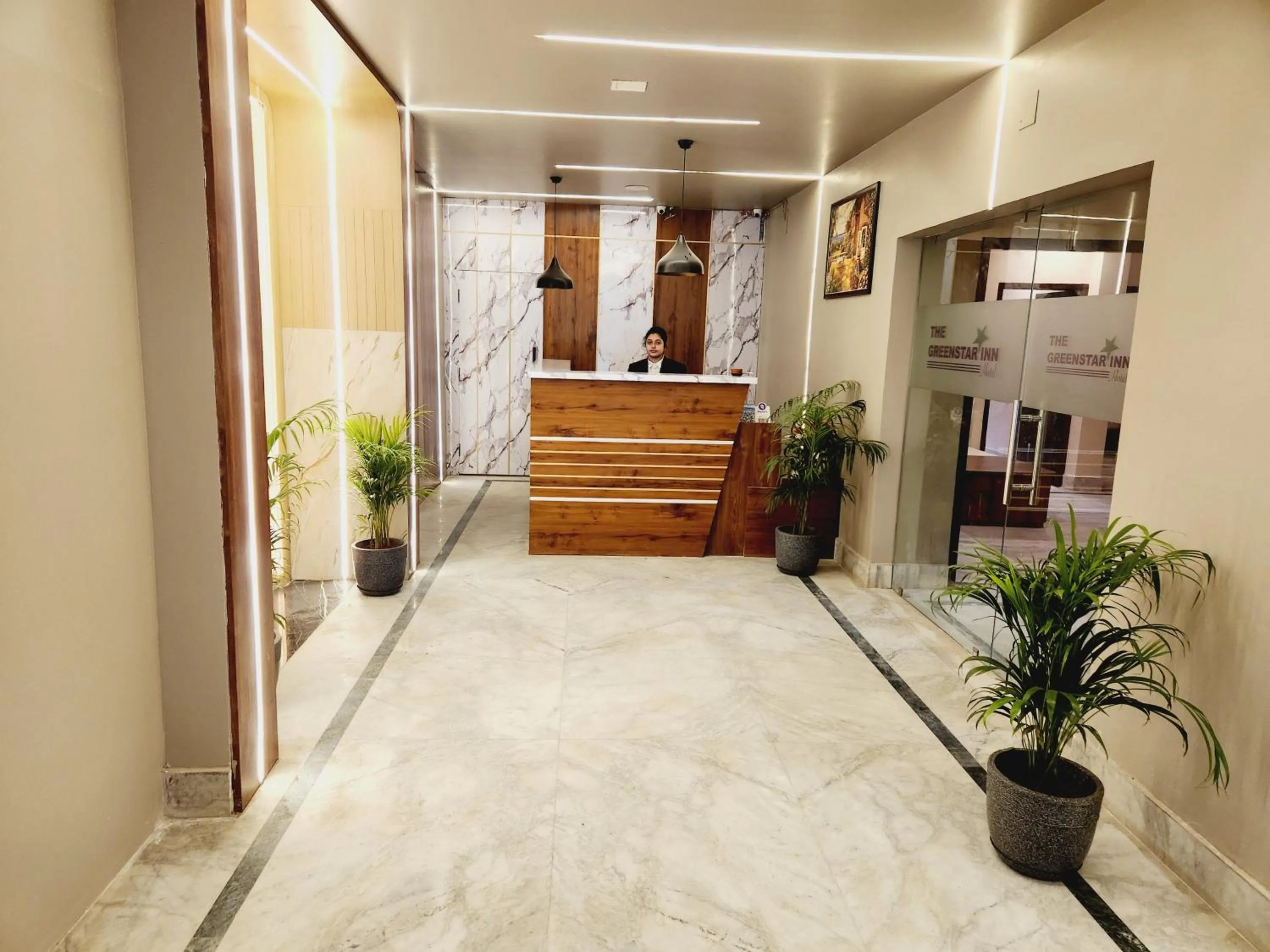 Lobby or reception in THE GREENSTAR INN PREMIUM
